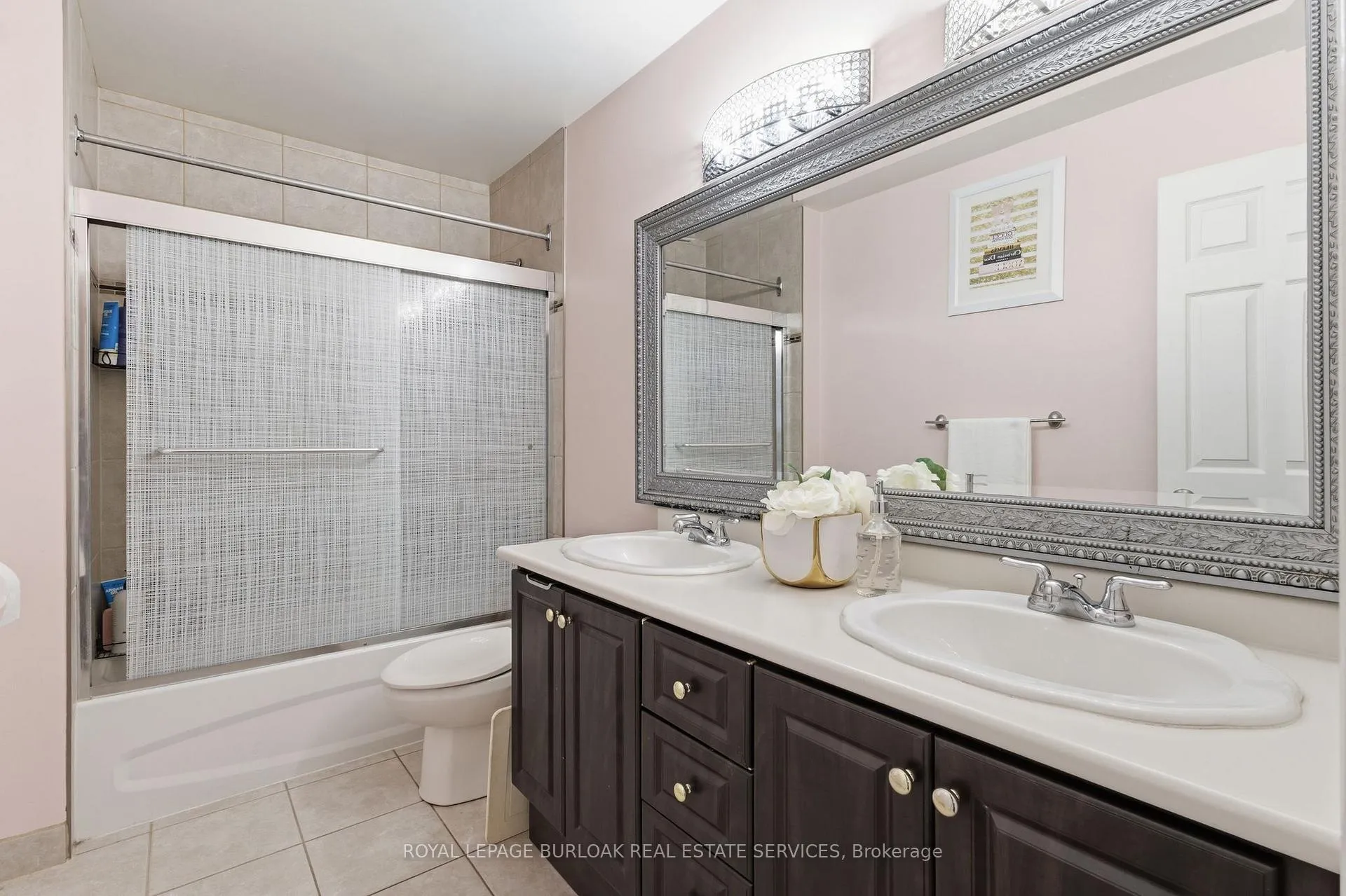 Photo 25 of 117 Miller Drive, Hamilton, Ancaster — HOMEH
