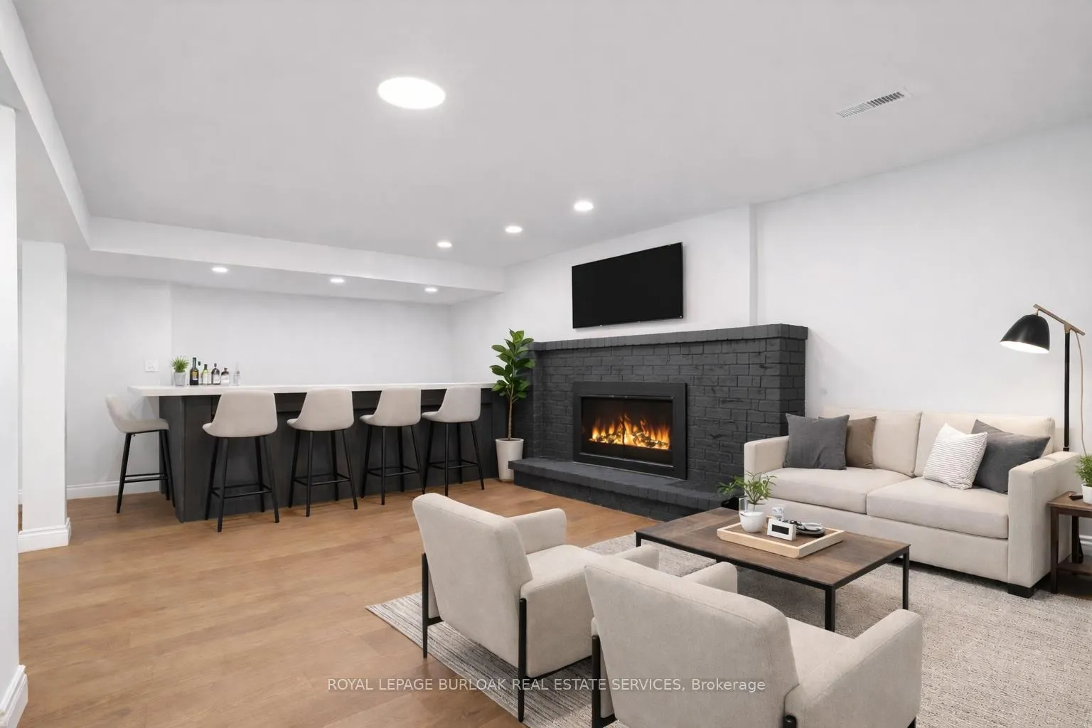 Photo 35 of 117 Miller Drive, Hamilton, Ancaster — HOMEH