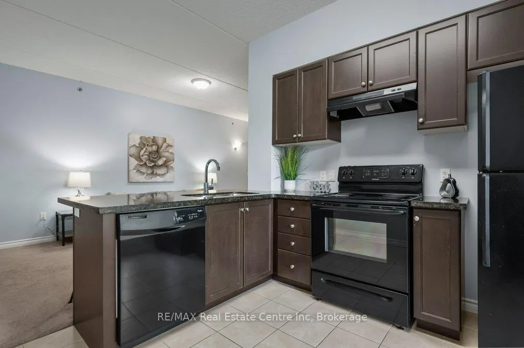 Photo 7 of Unit 113, 1440 Gordon Street, Guelph, Pineridge/Westminster Woods — HOMEH