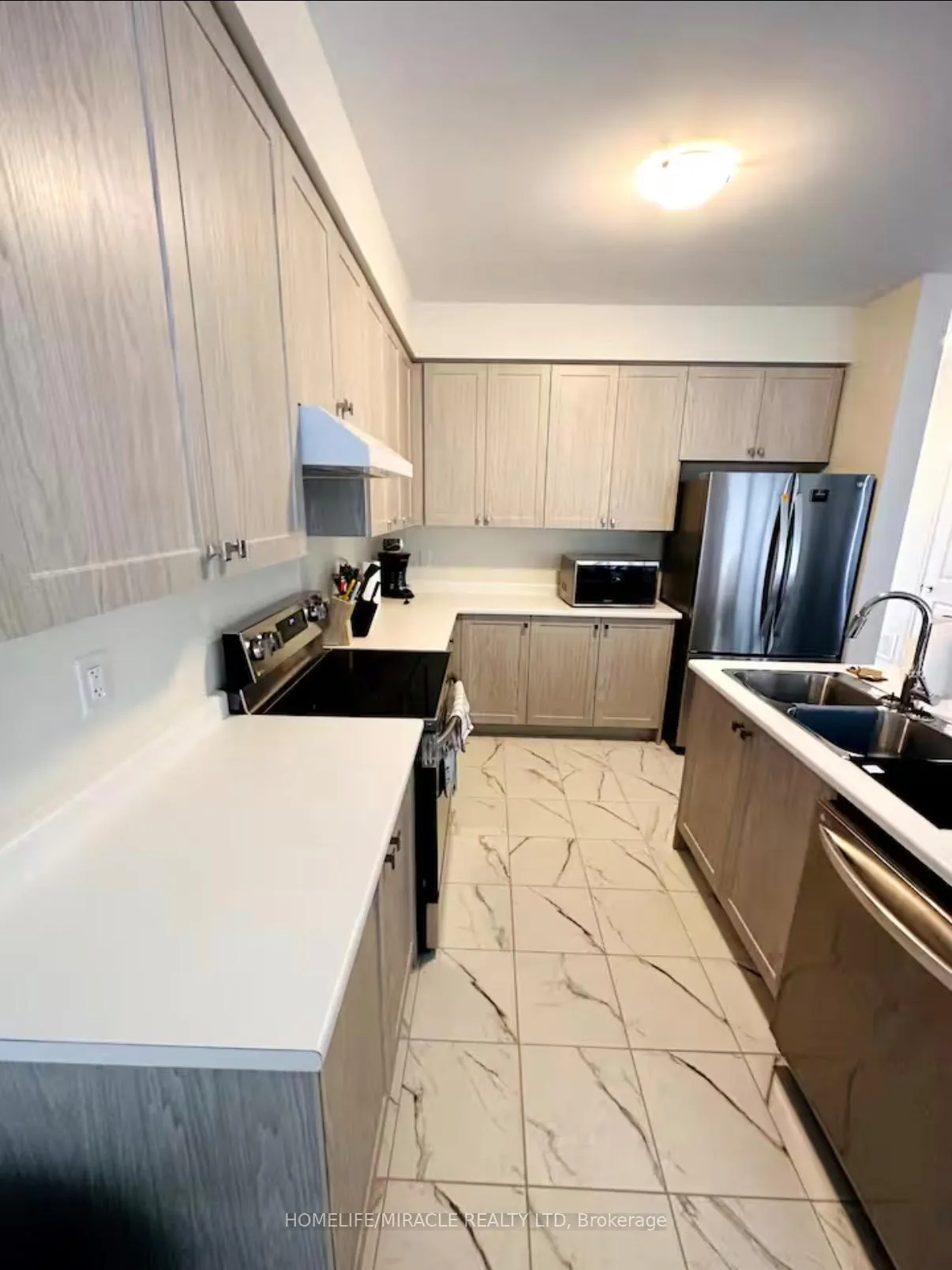 Photo 12 of 449 Barker Parkway, Thorold, Rolling Meadows — HOMEH