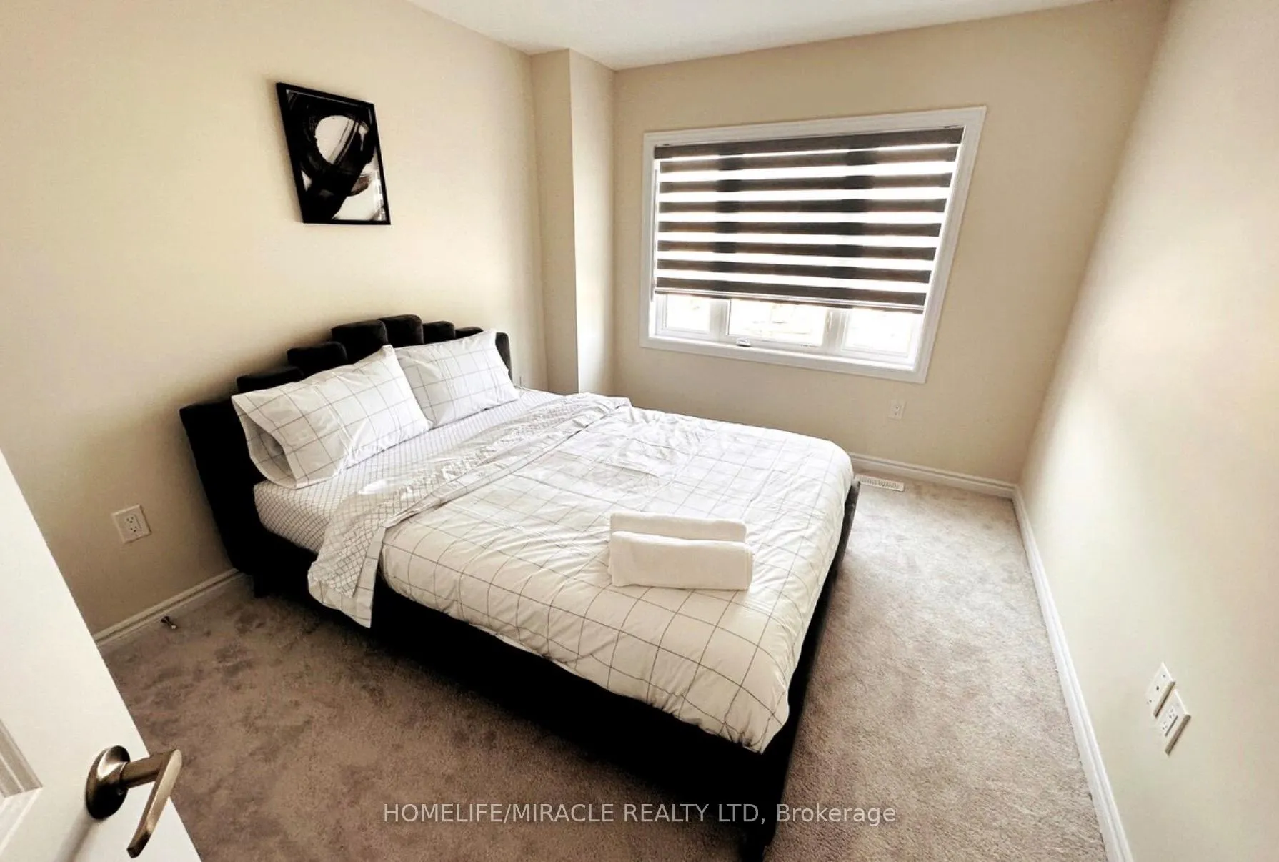 Photo 19 of 449 Barker Parkway, Thorold, Rolling Meadows — HOMEH