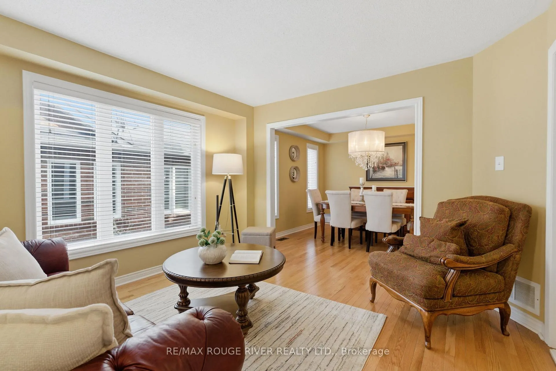Photo 3 of 11 Bugelli Drive, Whitby, Taunton North — HOMEH