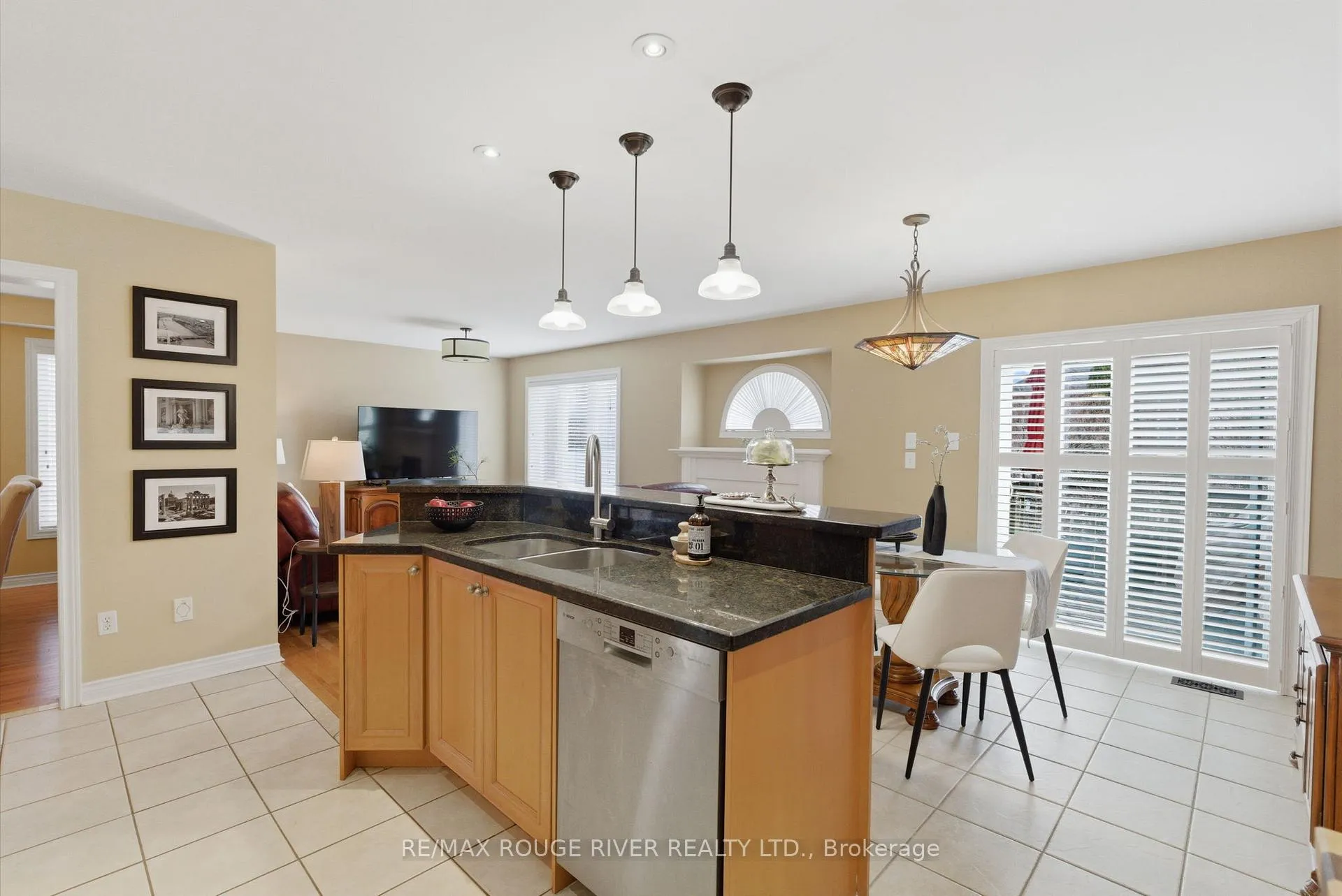 Photo 20 of 11 Bugelli Drive, Whitby, Taunton North — HOMEH