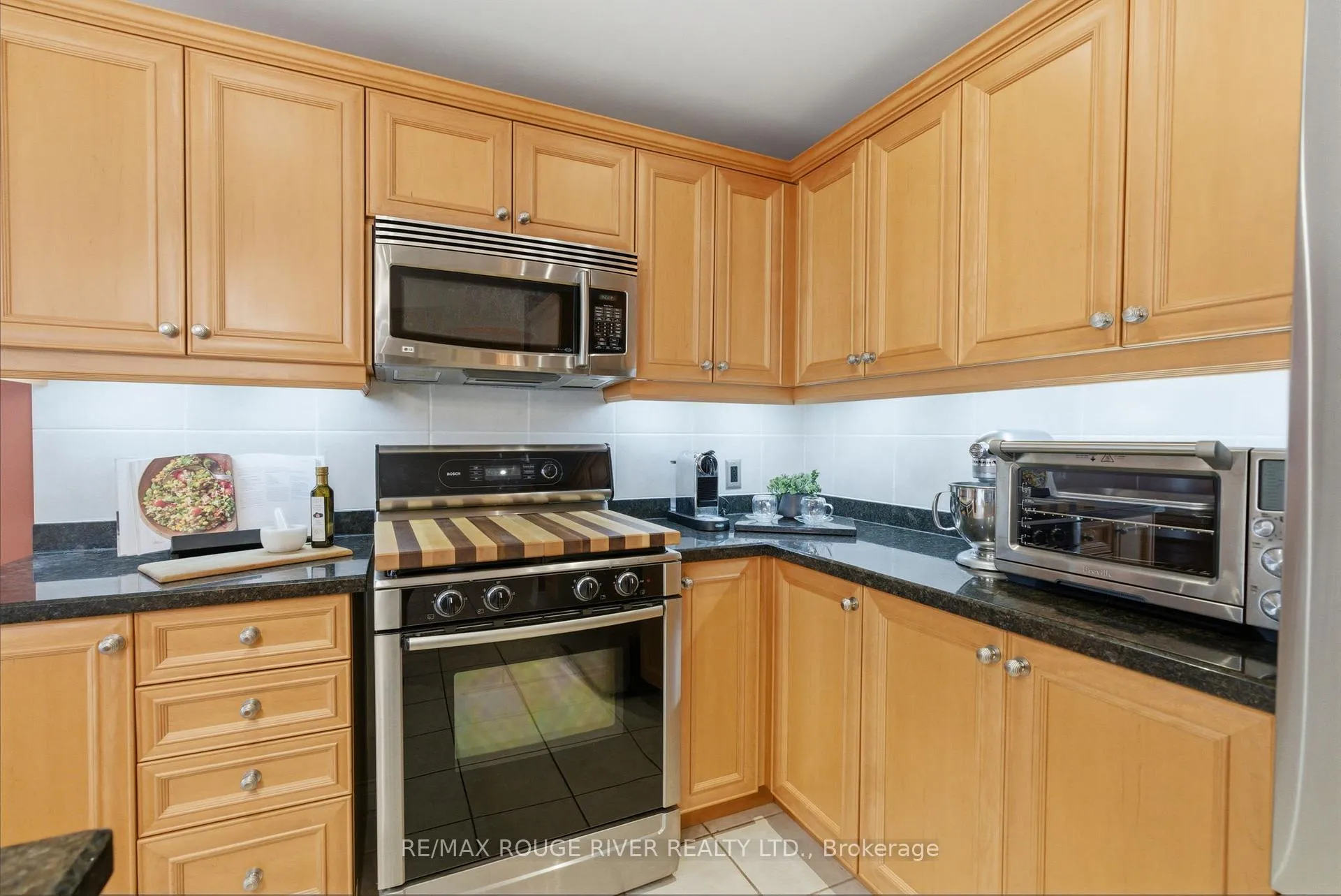Photo 21 of 11 Bugelli Drive, Whitby, Taunton North — HOMEH