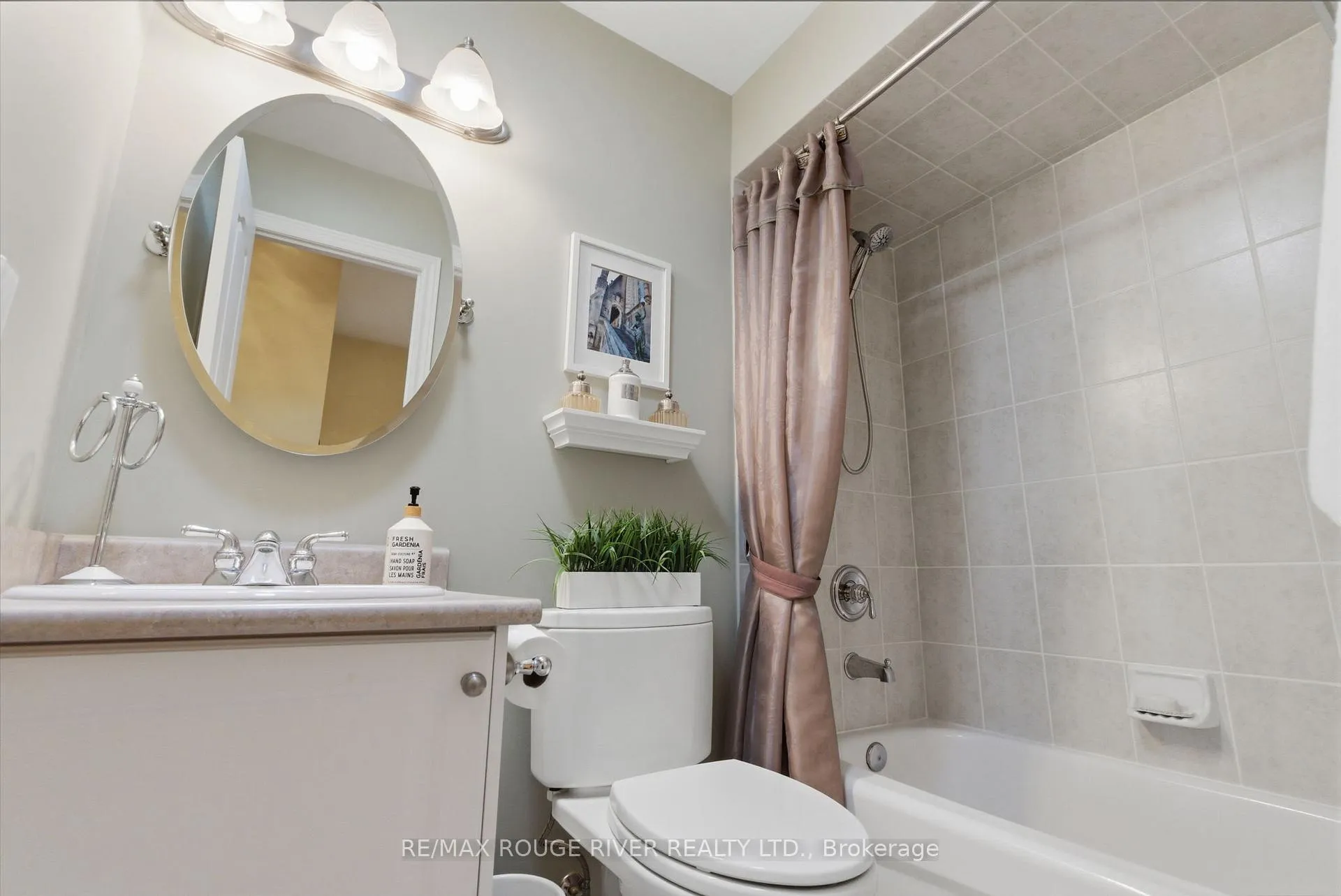 Photo 39 of 11 Bugelli Drive, Whitby, Taunton North — HOMEH