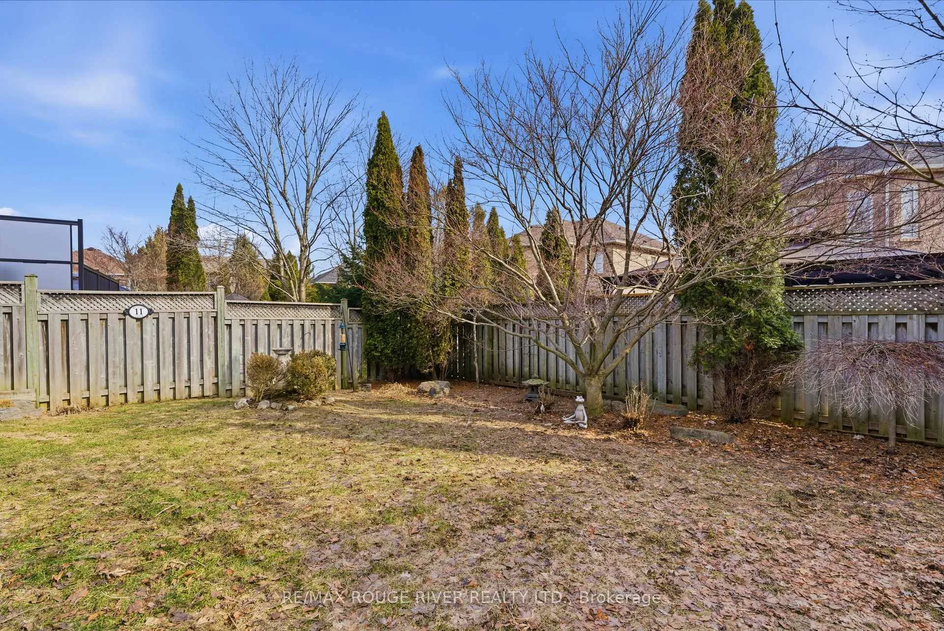 Photo 47 of 11 Bugelli Drive, Whitby, Taunton North — HOMEH