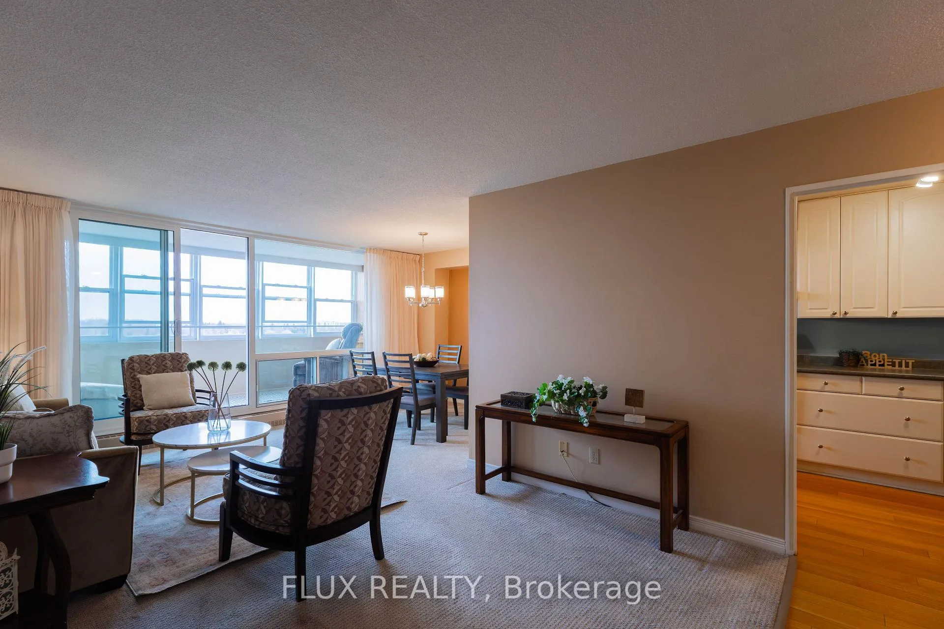 Photo 4 of Unit 1408, 225 Harvard Place, Waterloo — HOMEH