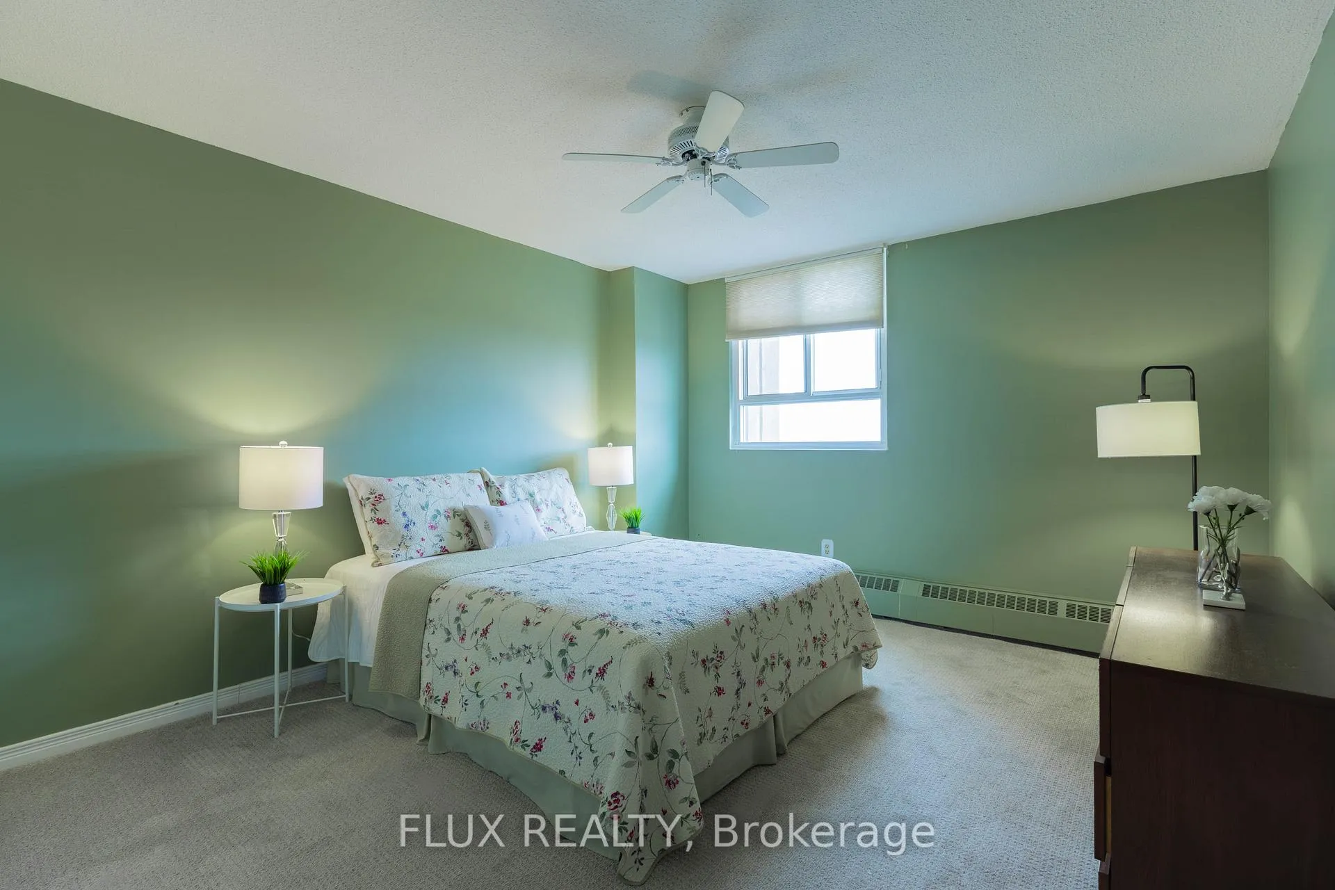 Photo 15 of Unit 1408, 225 Harvard Place, Waterloo — HOMEH