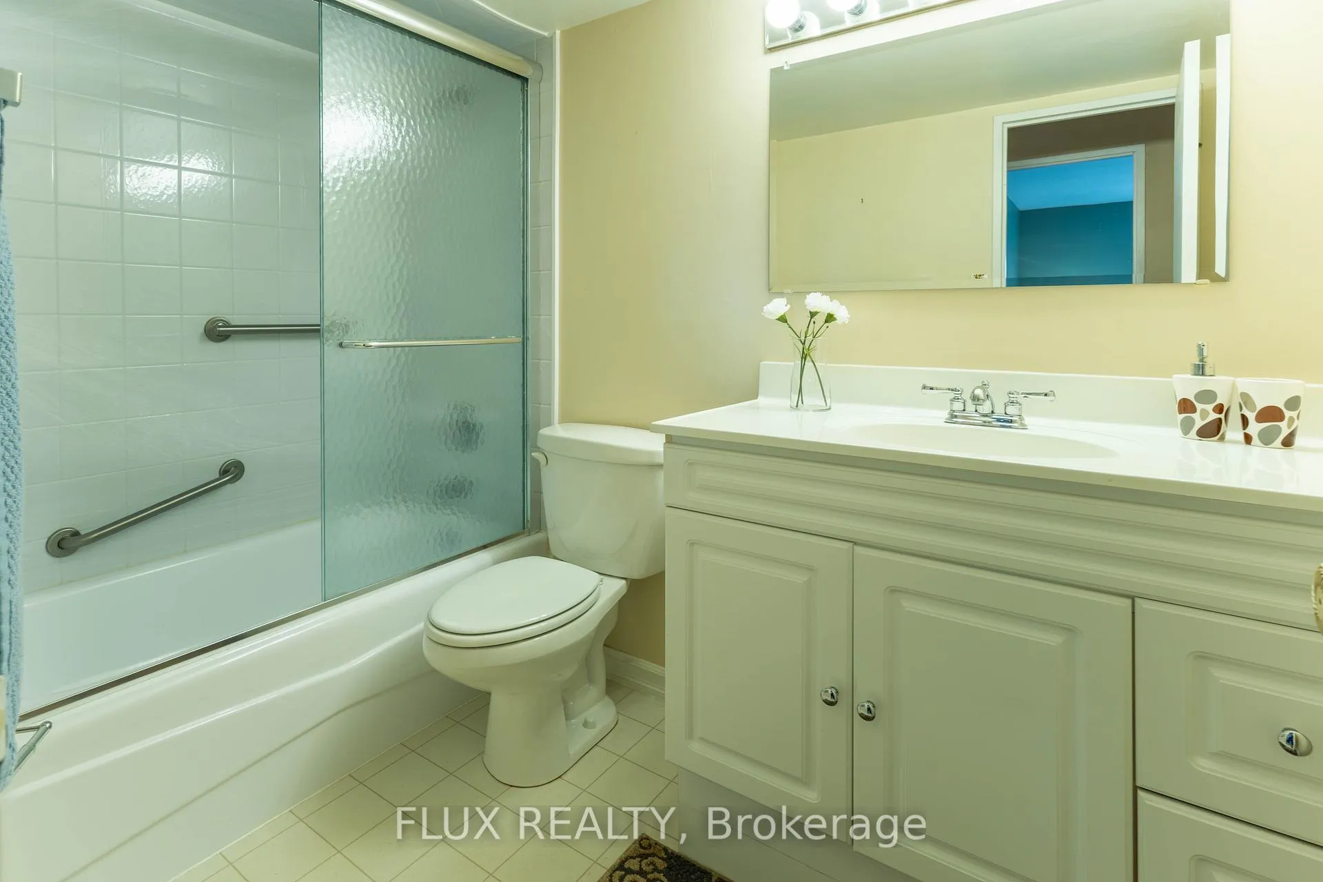 Photo 21 of Unit 1408, 225 Harvard Place, Waterloo — HOMEH