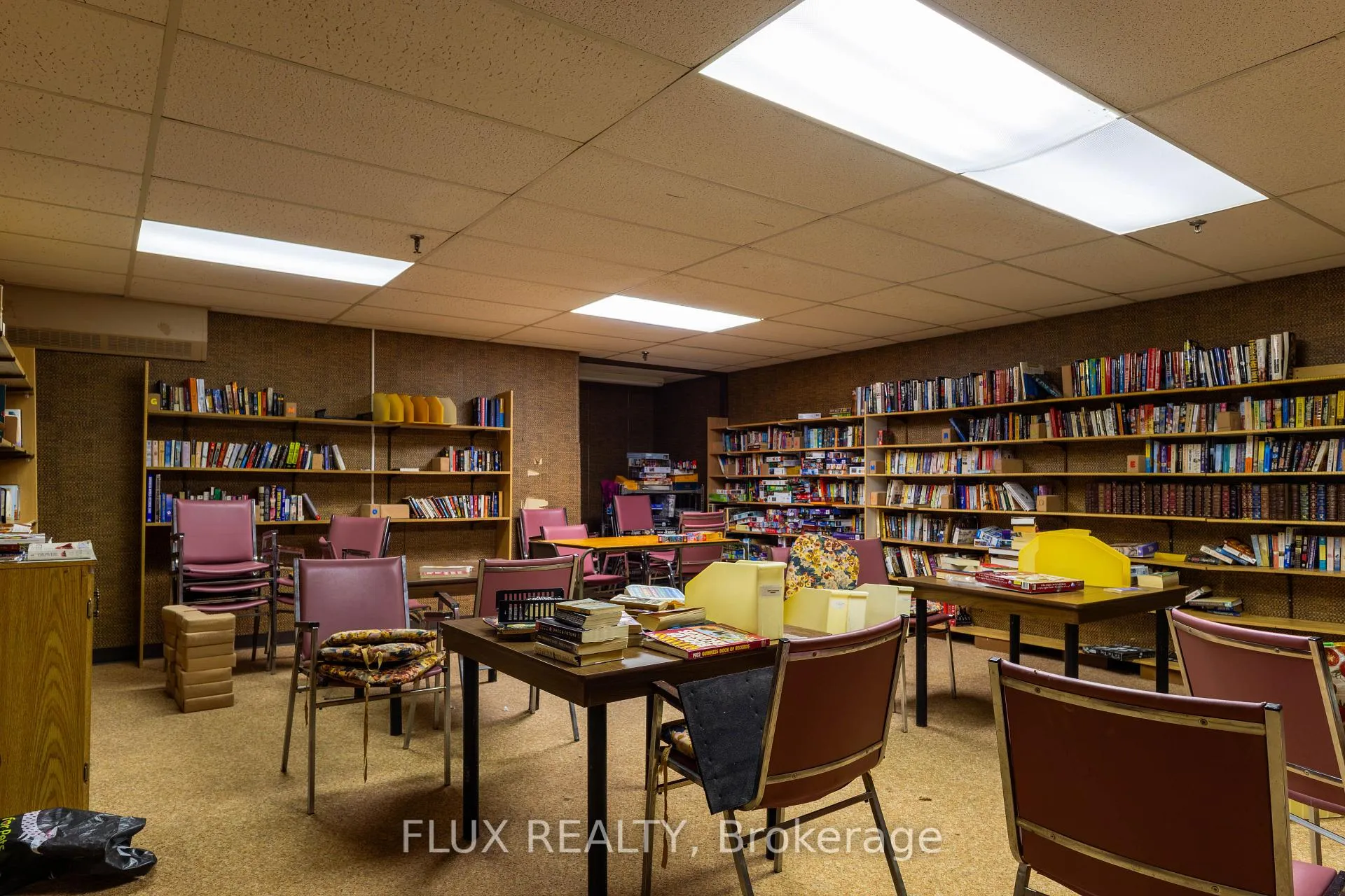 Photo 30 of Unit 1408, 225 Harvard Place, Waterloo — HOMEH