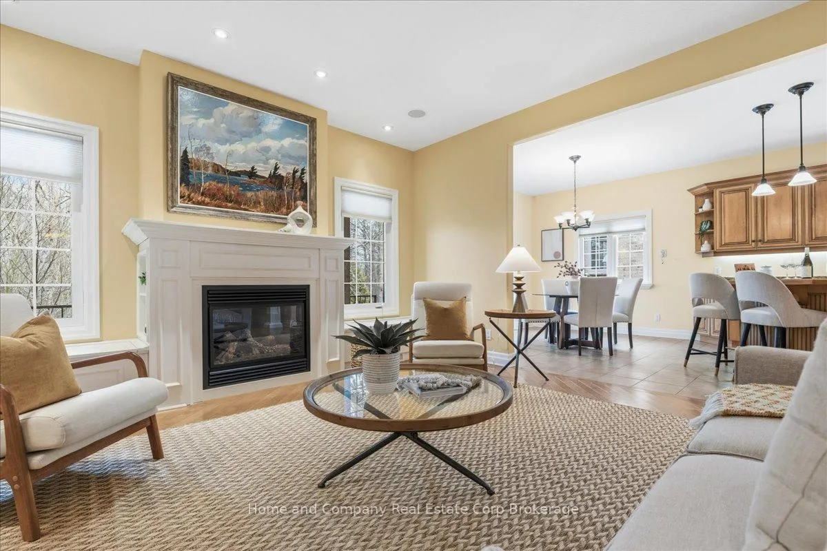 Photo 12 of 28 North Pointe Drive, Stratford — HOMEH