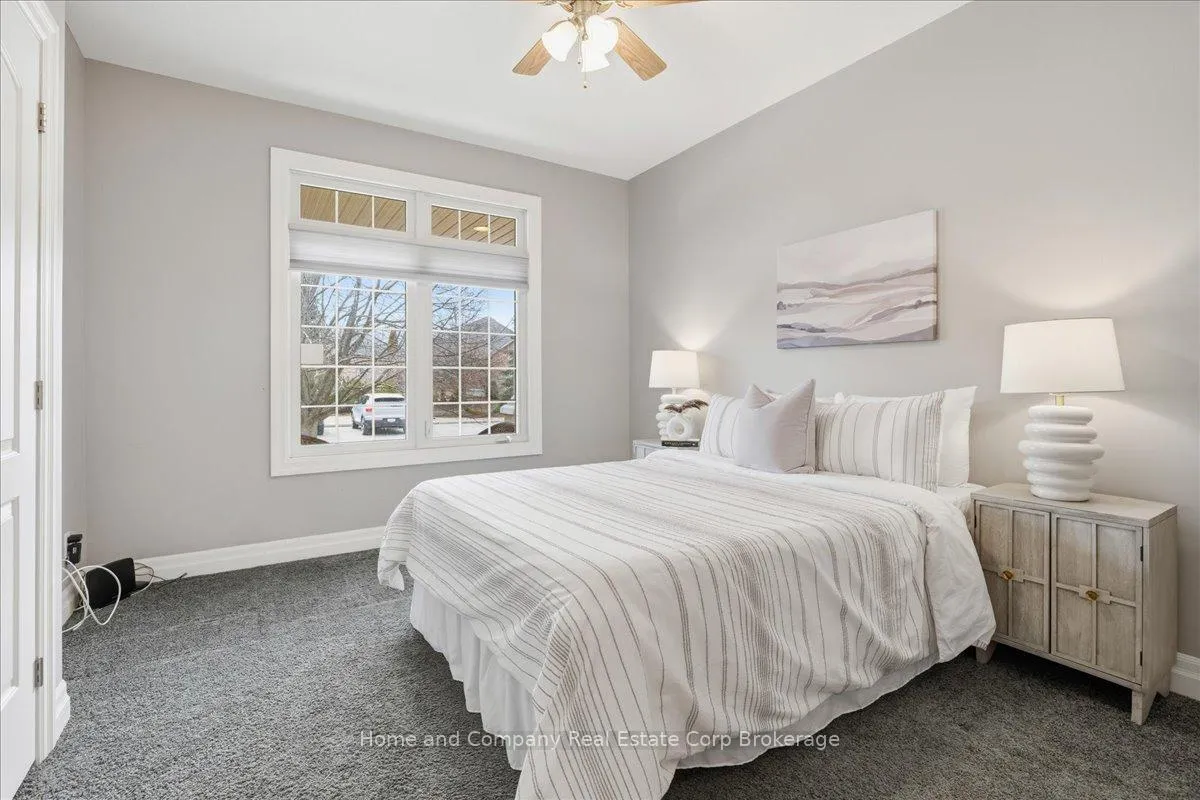 Photo 17 of 28 North Pointe Drive, Stratford — HOMEH