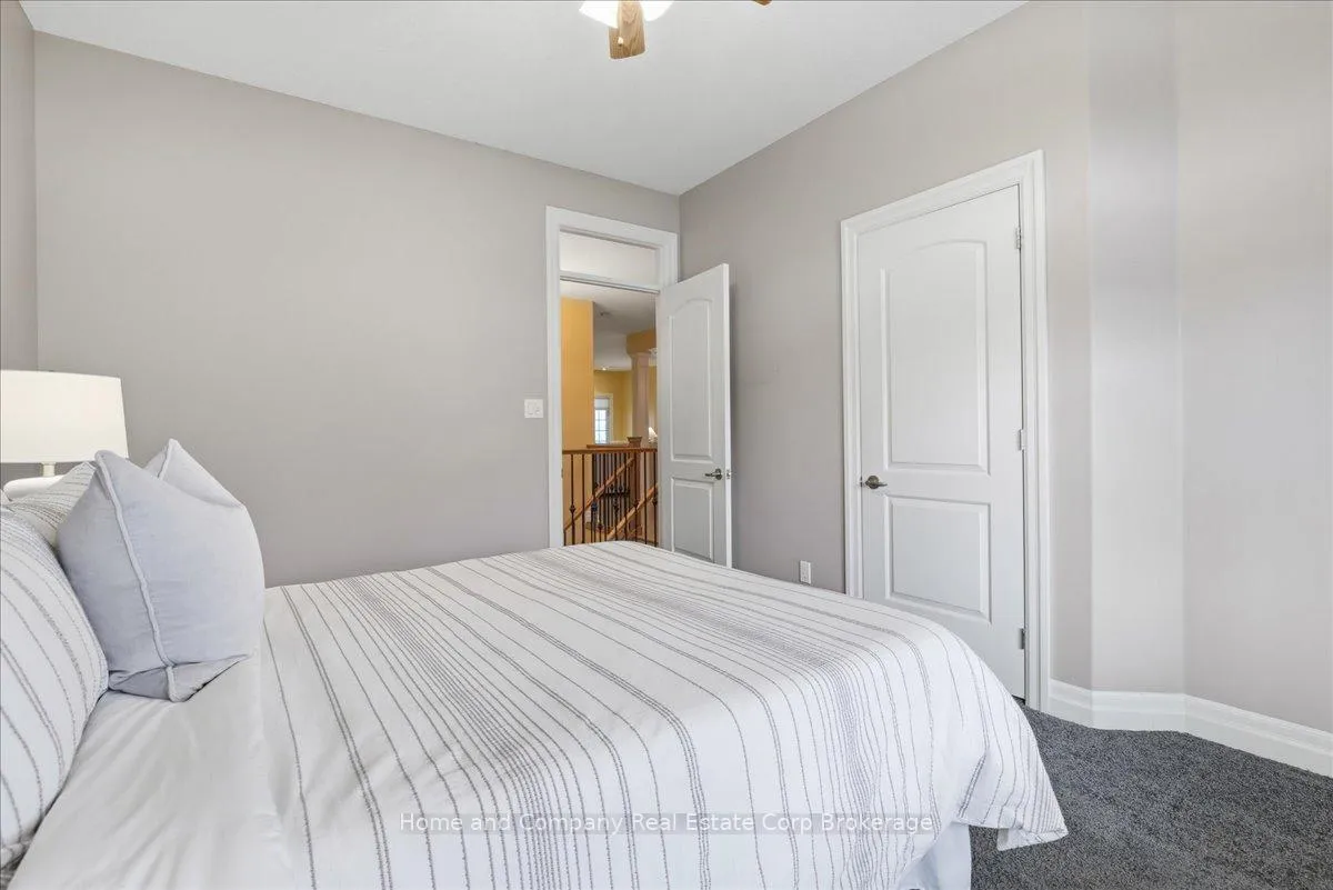 Photo 18 of 28 North Pointe Drive, Stratford — HOMEH