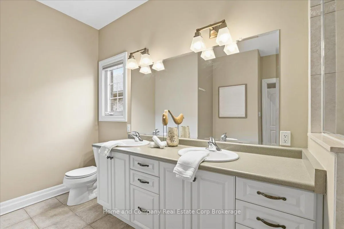 Photo 21 of 28 North Pointe Drive, Stratford — HOMEH