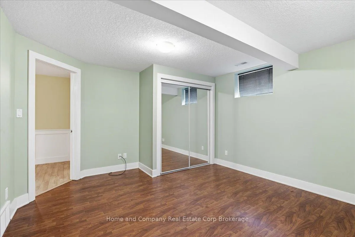 Photo 31 of 28 North Pointe Drive, Stratford — HOMEH