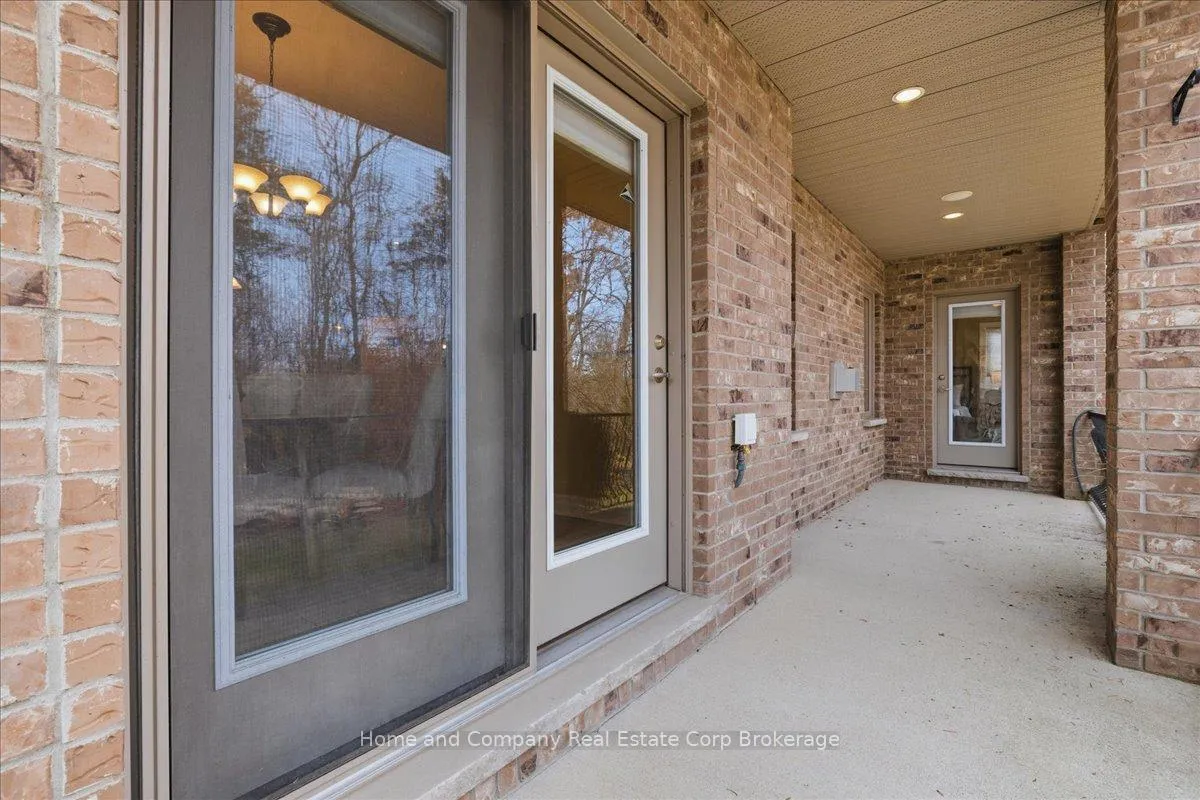 Photo 38 of 28 North Pointe Drive, Stratford — HOMEH
