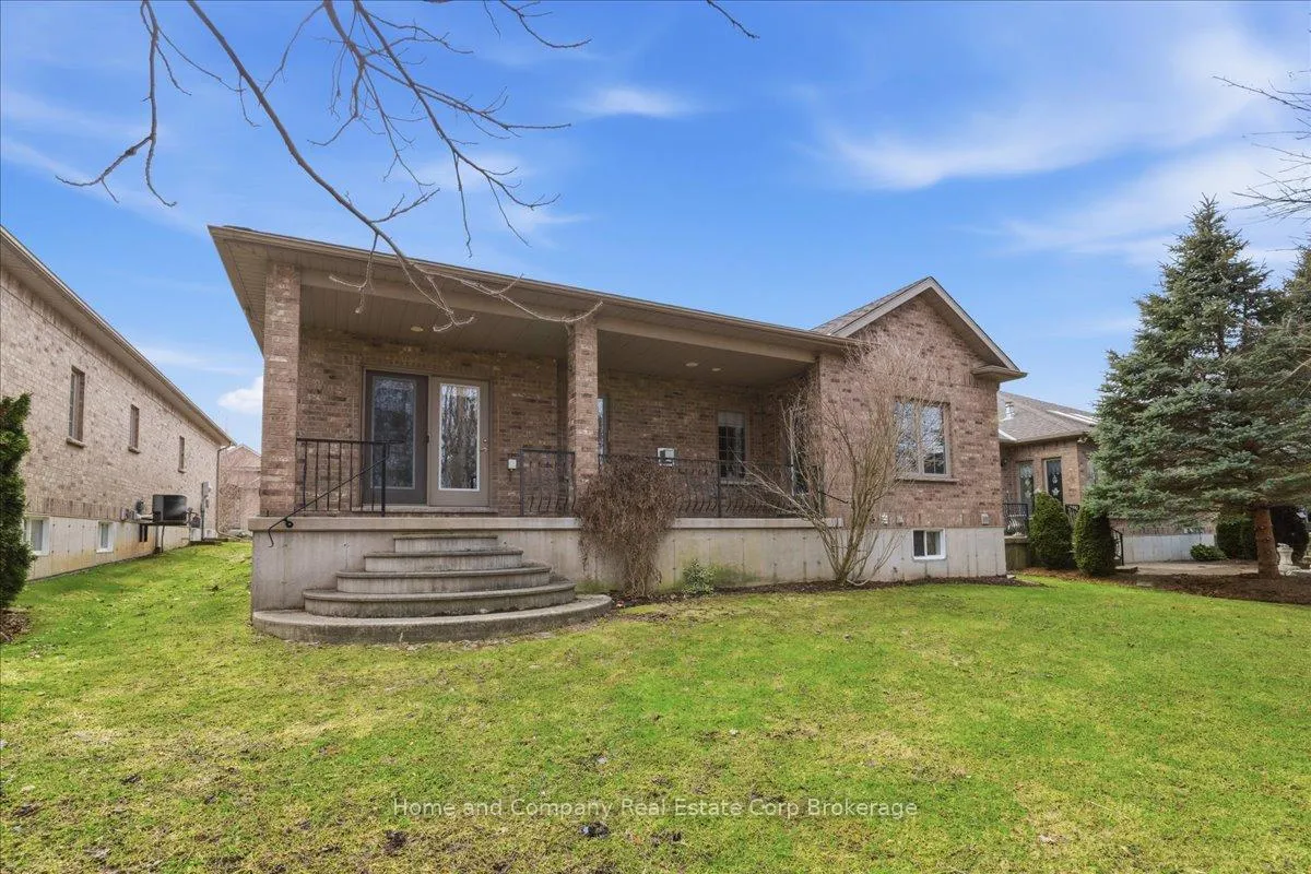 Photo 41 of 28 North Pointe Drive, Stratford — HOMEH