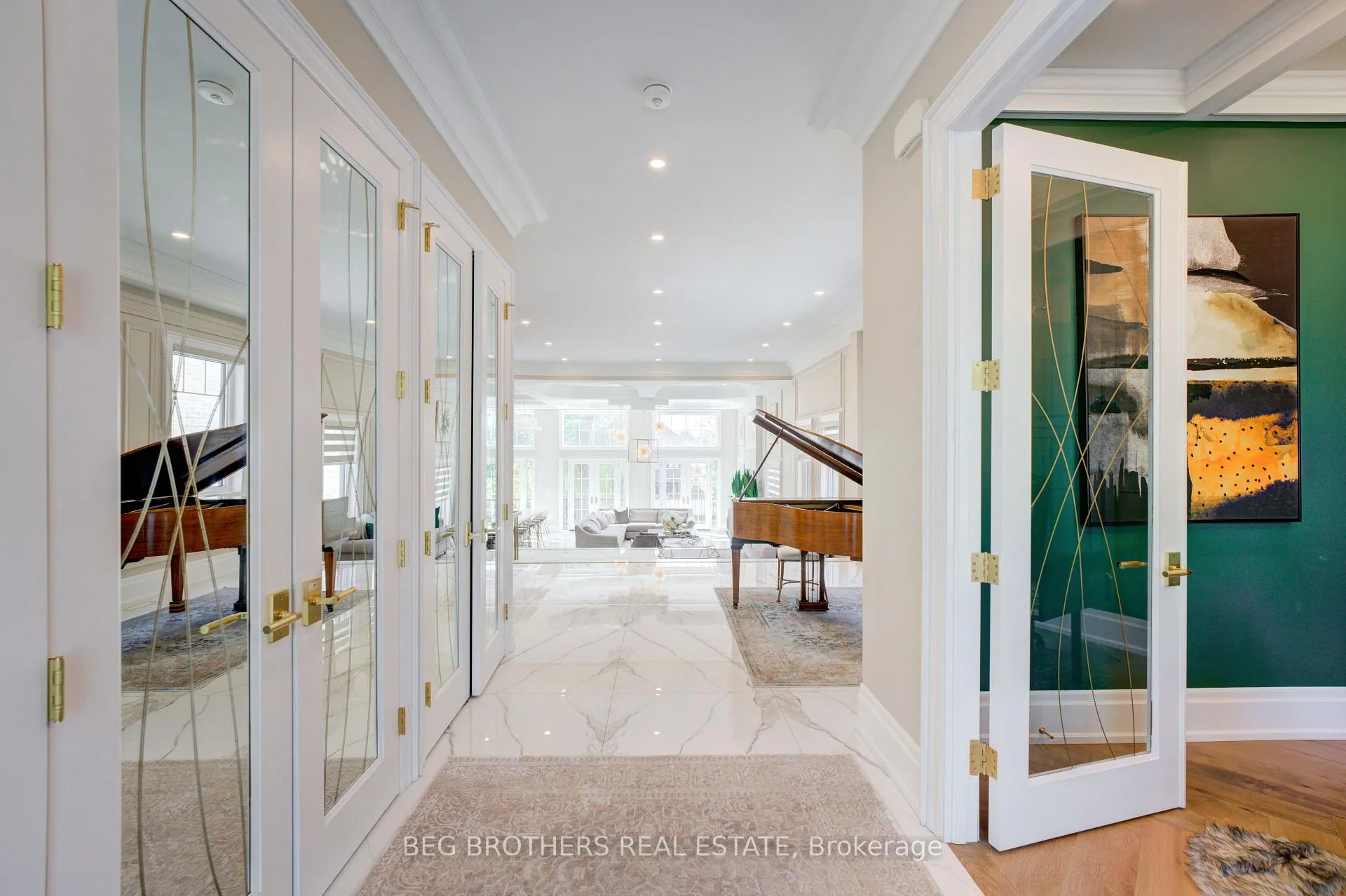 Photo 5 of 415 Sheppard Avenue, Pickering, Woodlands — HOMEH