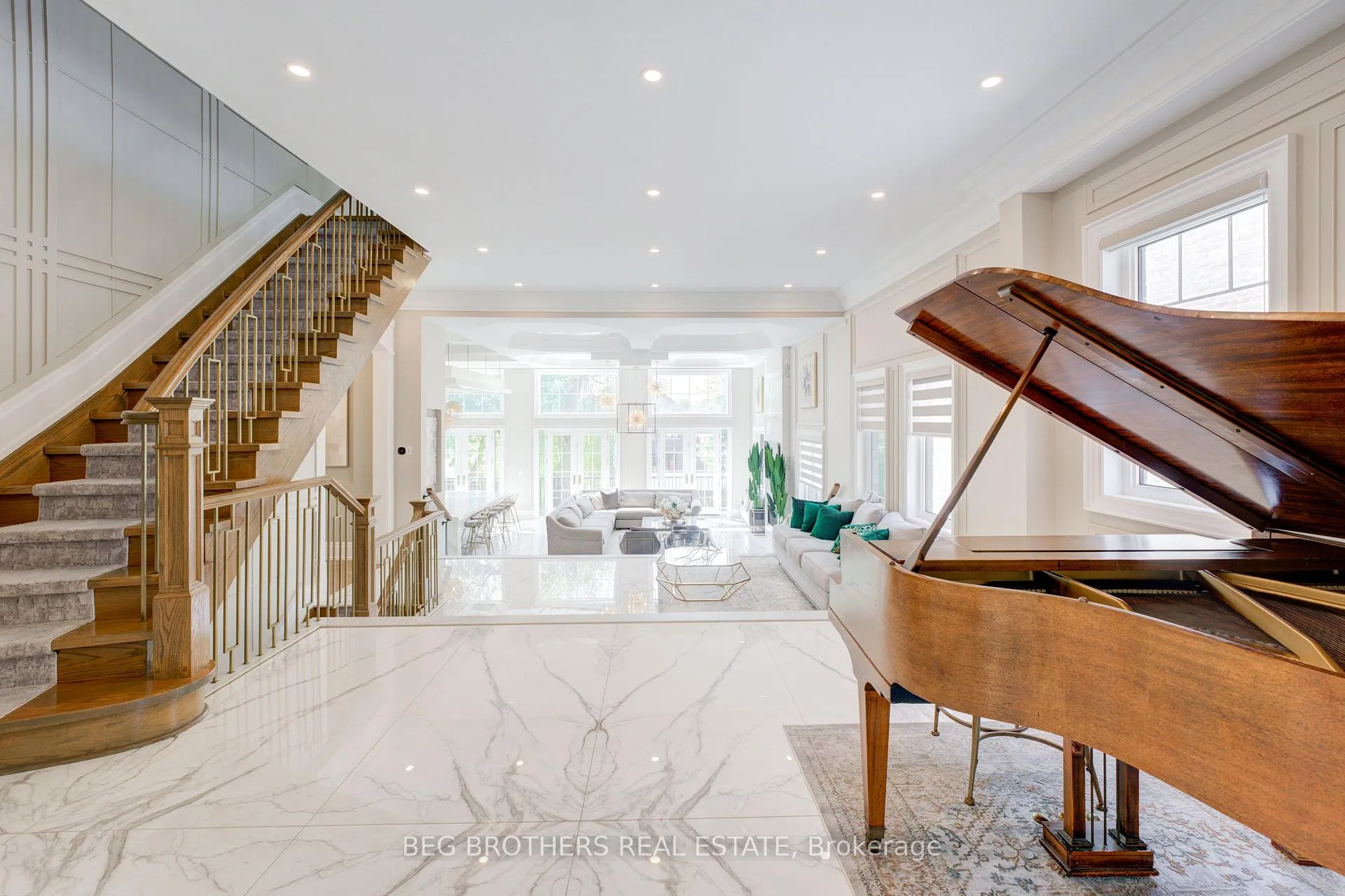 Photo 7 of 415 Sheppard Avenue, Pickering, Woodlands — HOMEH