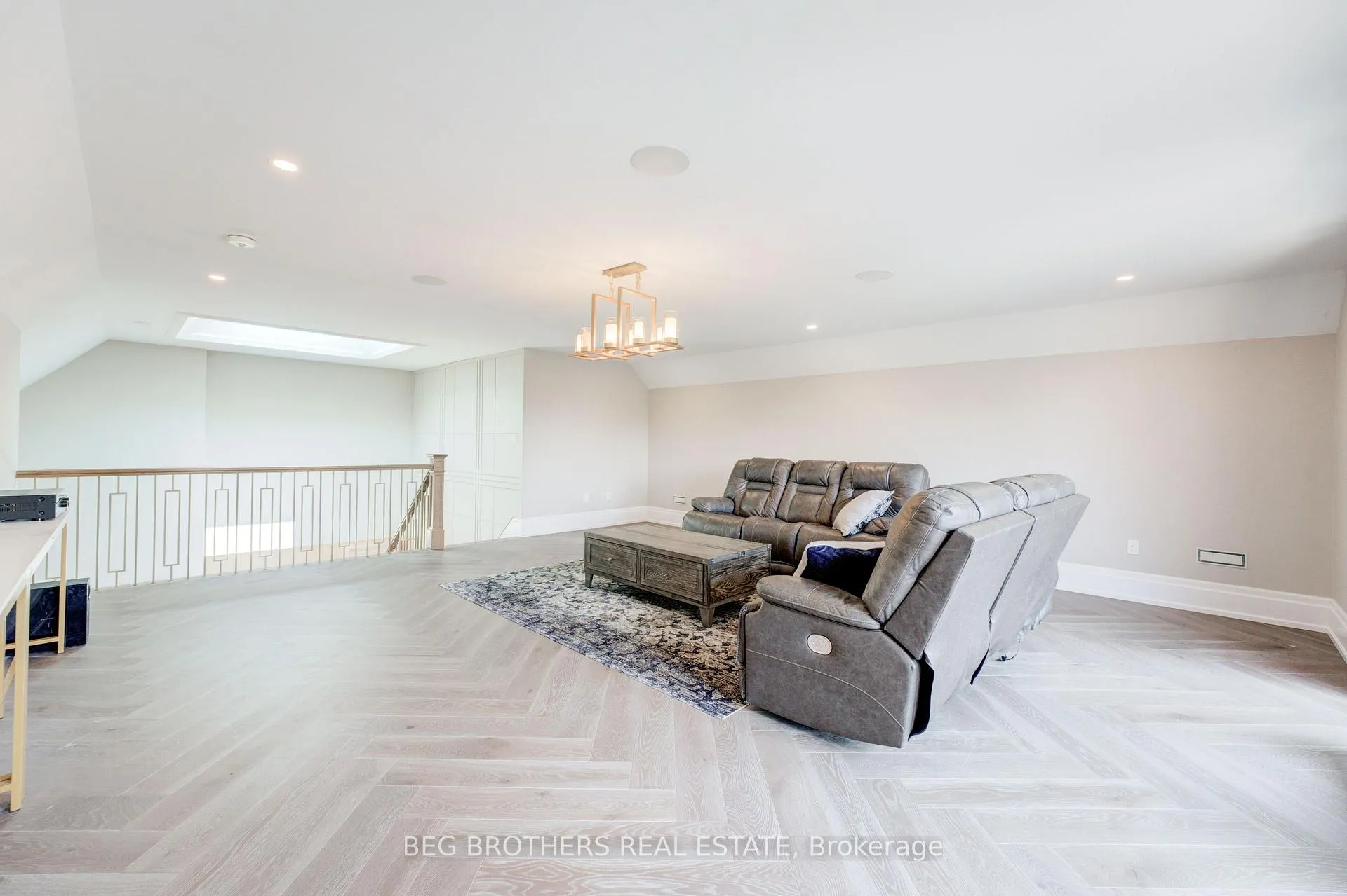 Photo 34 of 415 Sheppard Avenue, Pickering, Woodlands — HOMEH