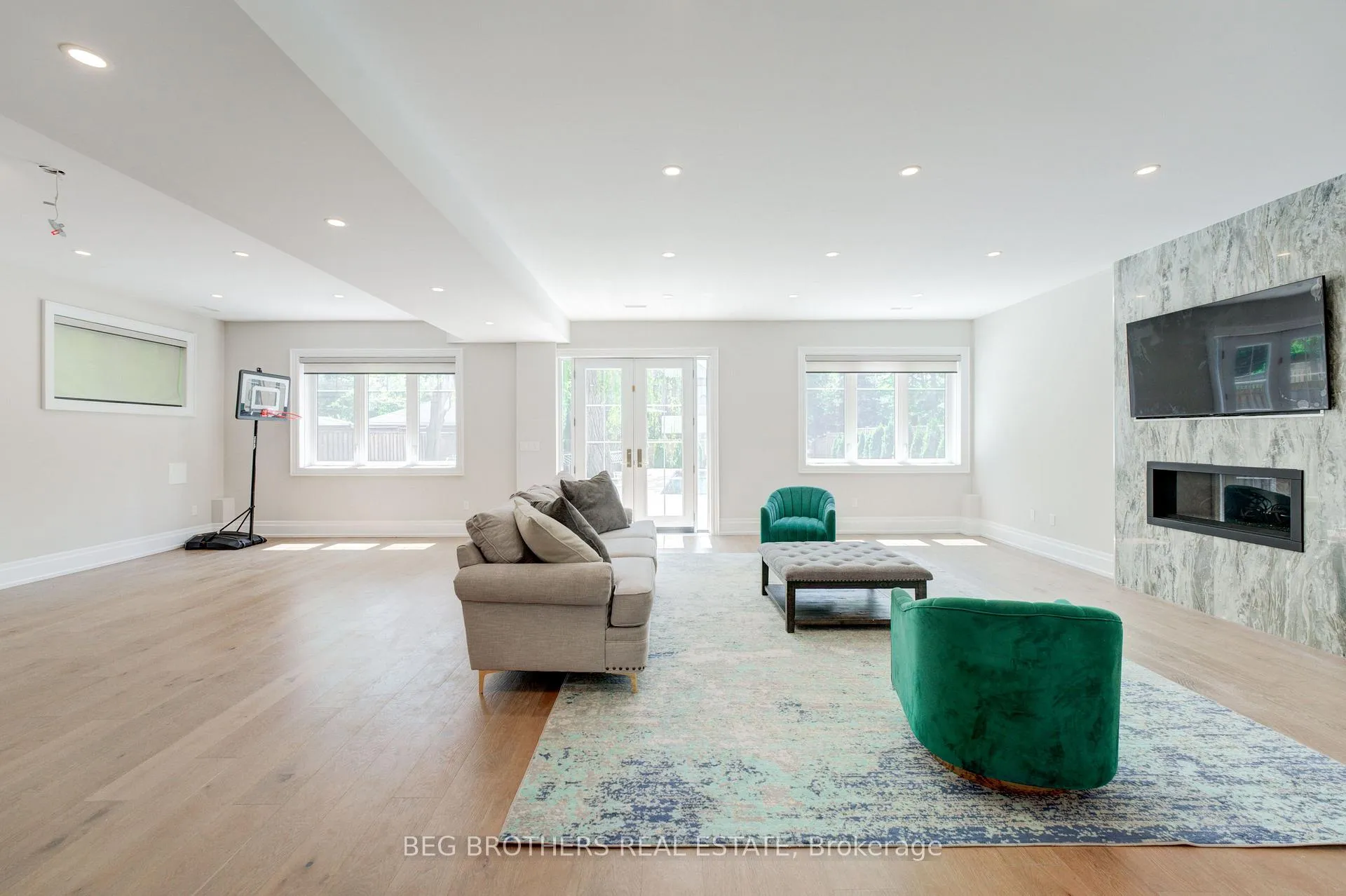 Photo 39 of 415 Sheppard Avenue, Pickering, Woodlands — HOMEH