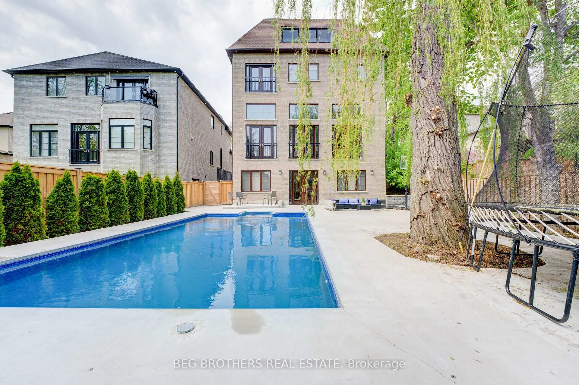 Photo 42 of 415 Sheppard Avenue, Pickering, Woodlands — HOMEH