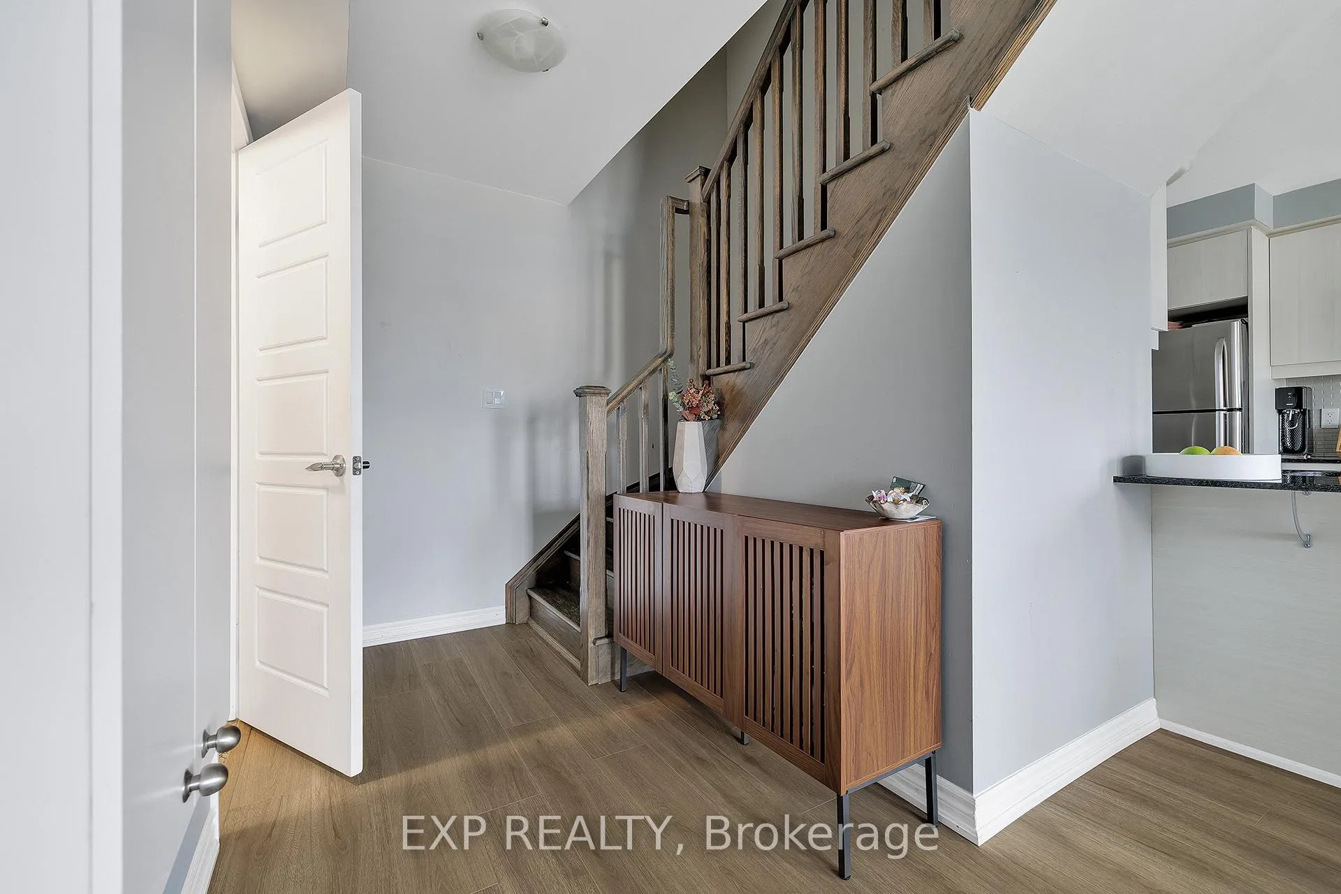 Photo 11 of 904 Apple Hill Lane, Kitchener — HOMEH