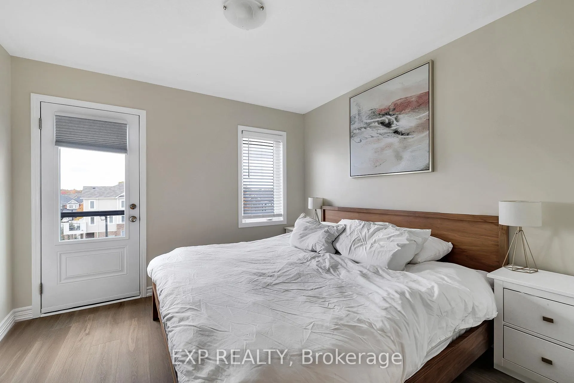 Photo 12 of 904 Apple Hill Lane, Kitchener — HOMEH