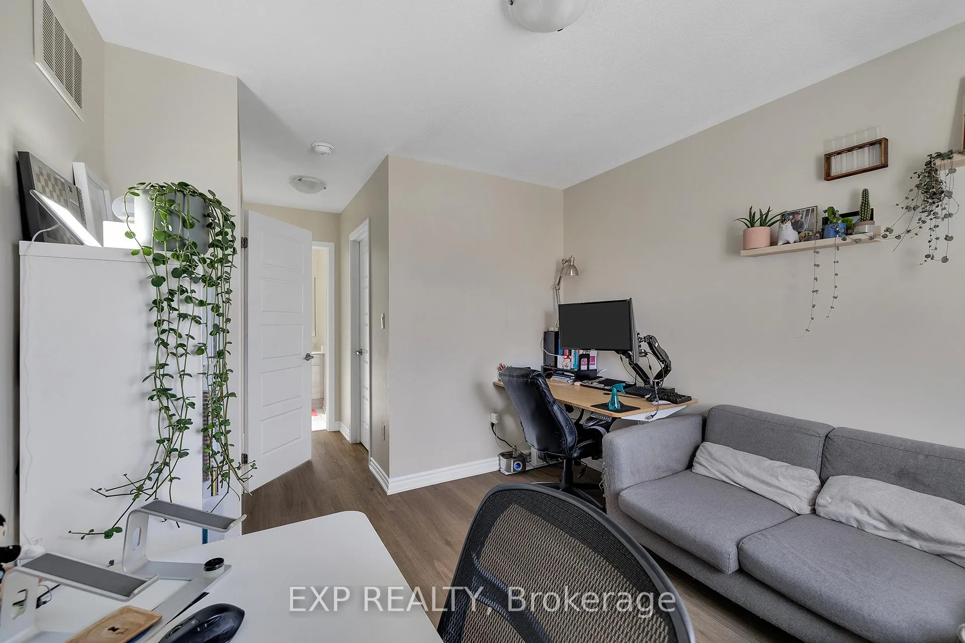 Photo 16 of 904 Apple Hill Lane, Kitchener — HOMEH