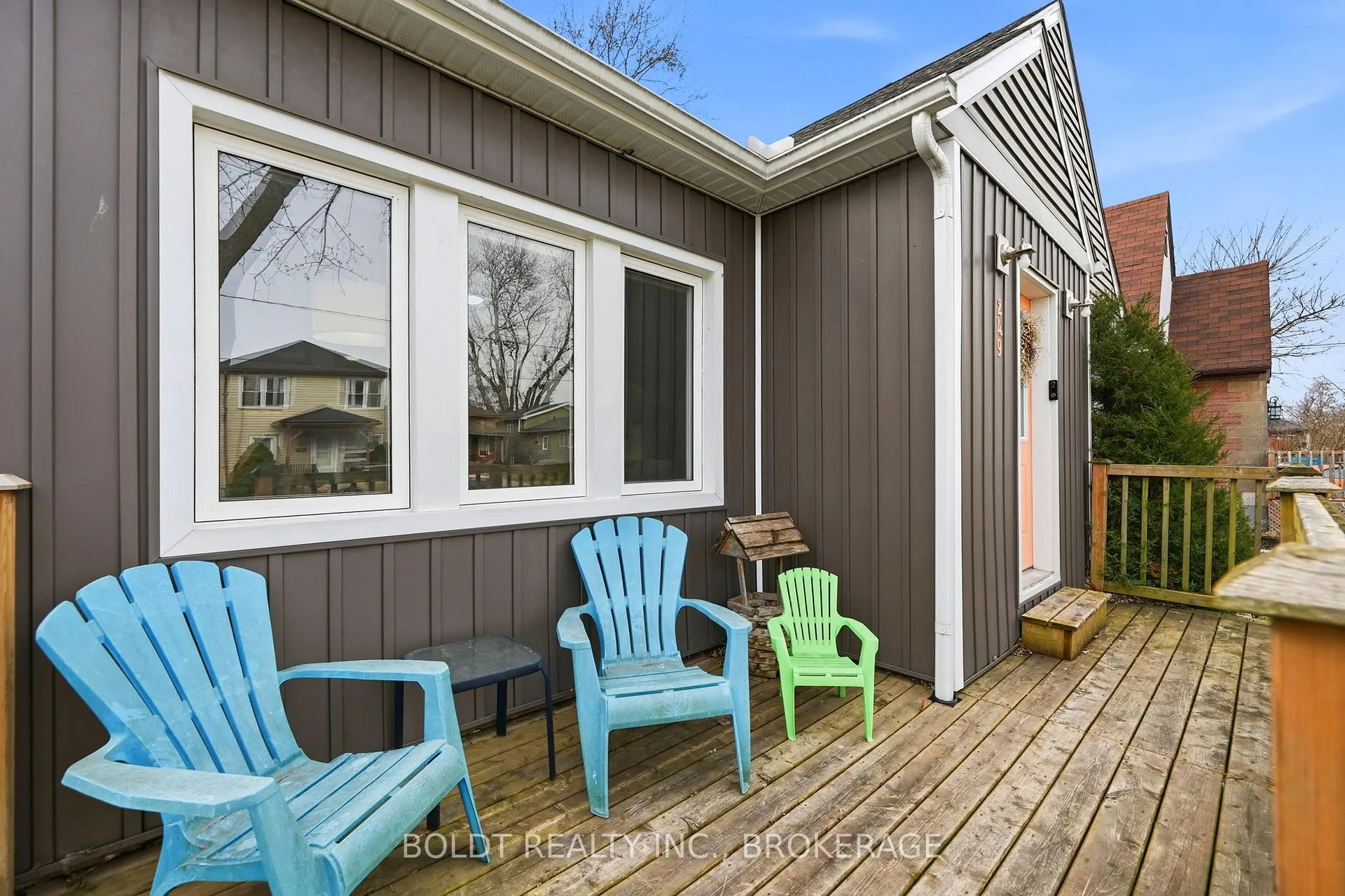 Photo 5 of 249 McAlpine Avenue S, Welland, Lincoln/Crowland — HOMEH