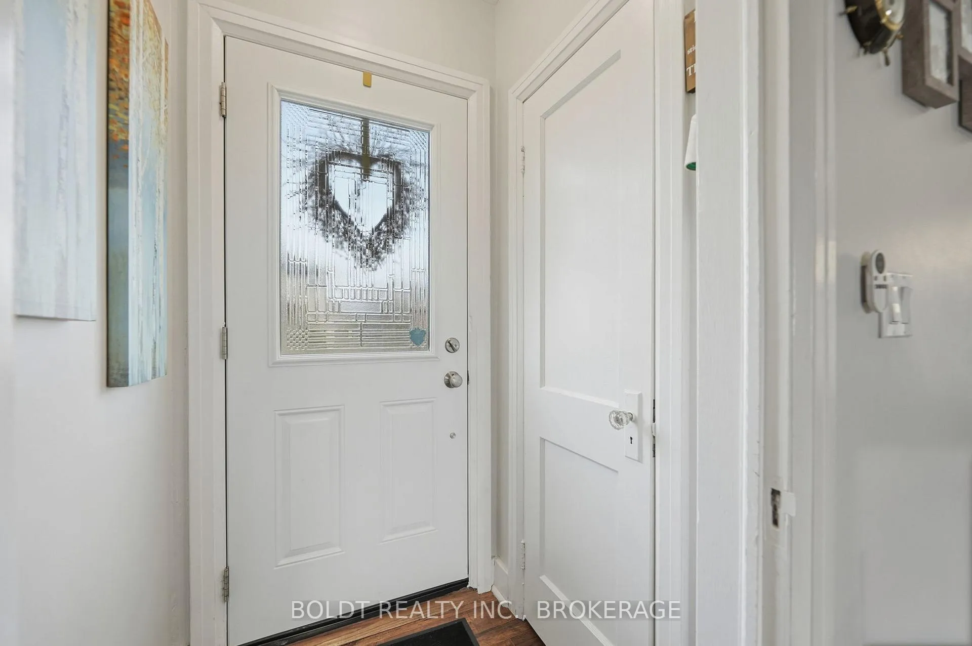 Photo 6 of 249 McAlpine Avenue S, Welland, Lincoln/Crowland — HOMEH