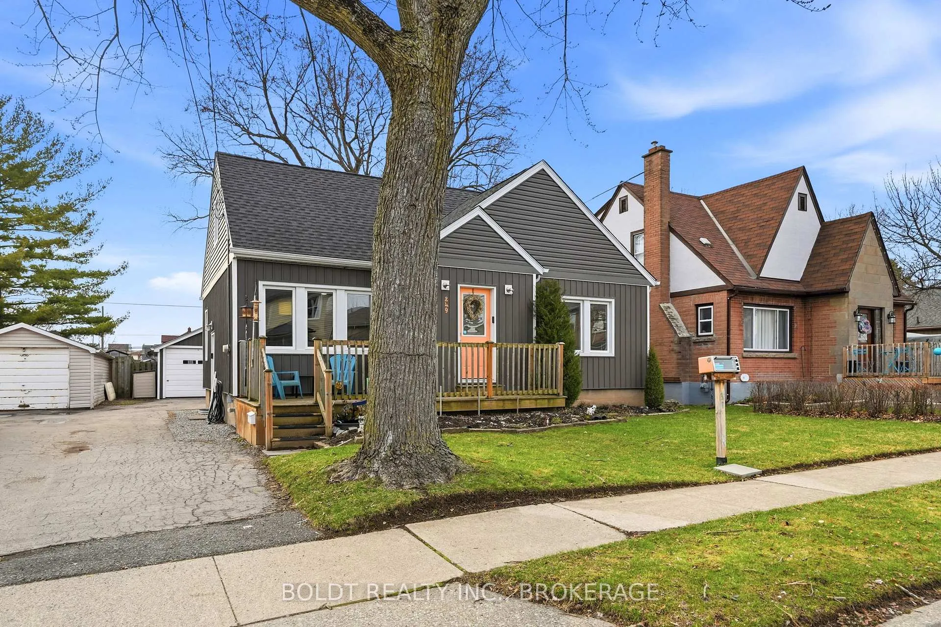 Photo 41 of 249 McAlpine Avenue S, Welland, Lincoln/Crowland — HOMEH