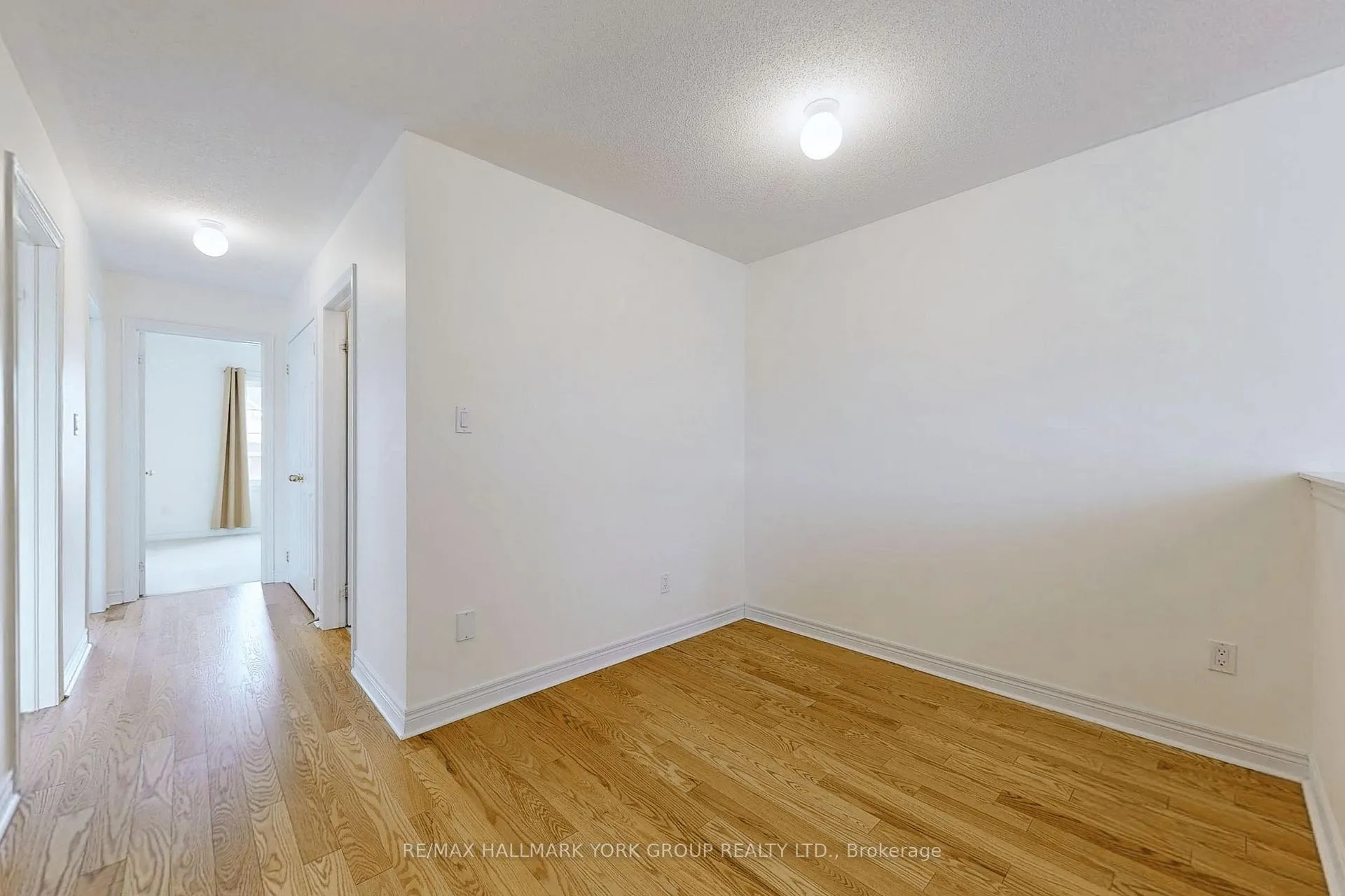 Photo 22 of 90 Braebrook Drive, Whitby, Rolling Acres — HOMEH