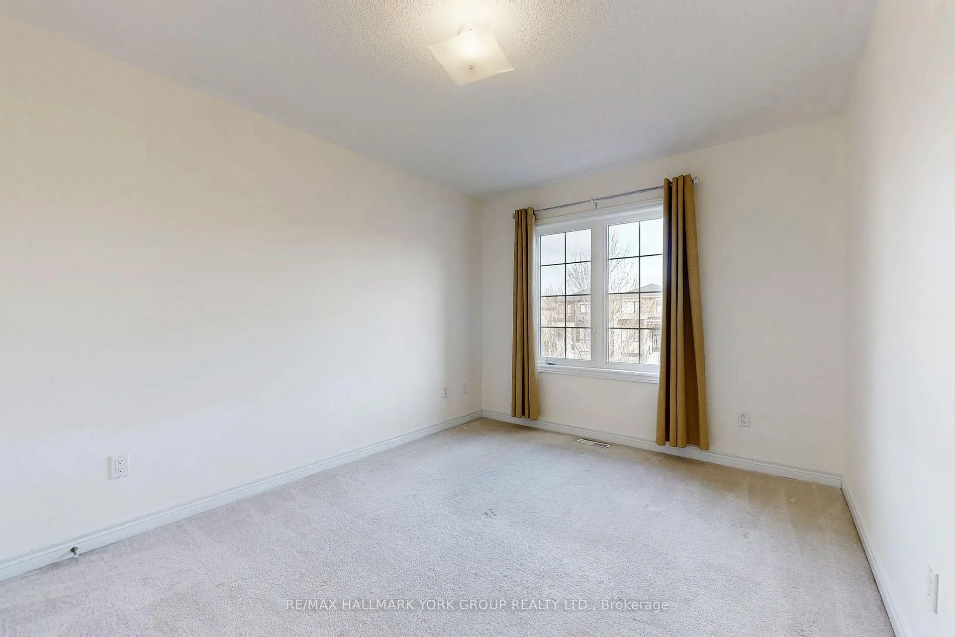 Photo 26 of 90 Braebrook Drive, Whitby, Rolling Acres — HOMEH