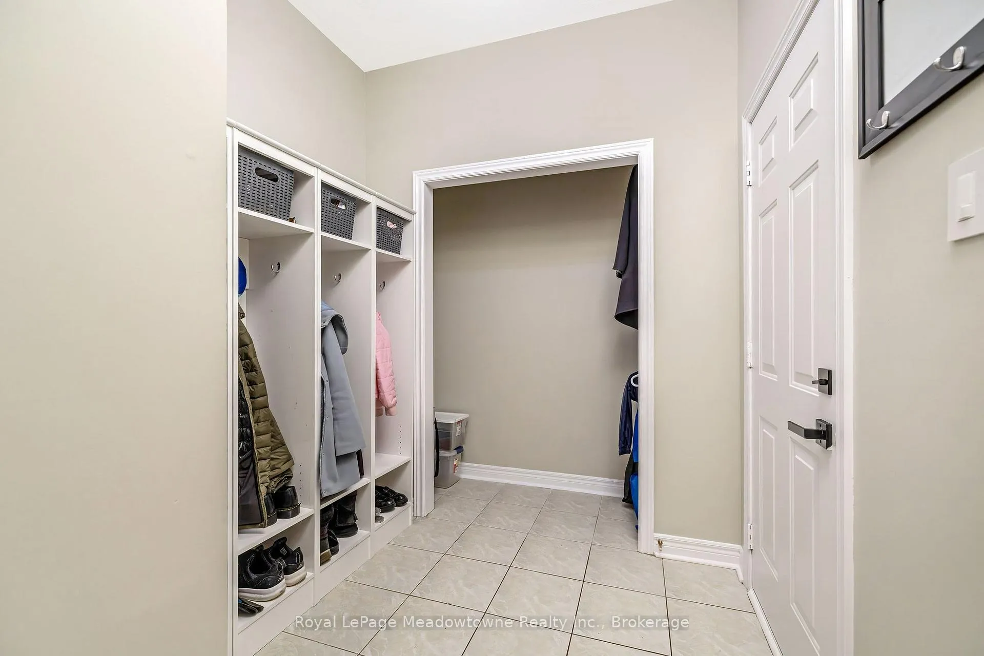 Photo 17 of 1075 Sprucedale Lane, Milton, Dempsey — HOMEH
