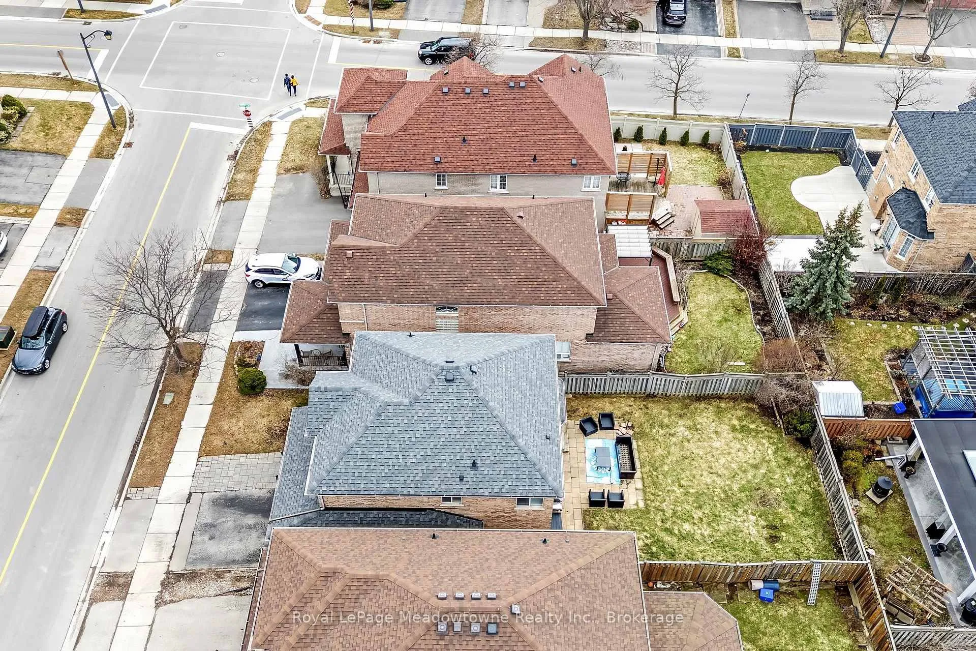 Photo 43 of 1075 Sprucedale Lane, Milton, Dempsey — HOMEH