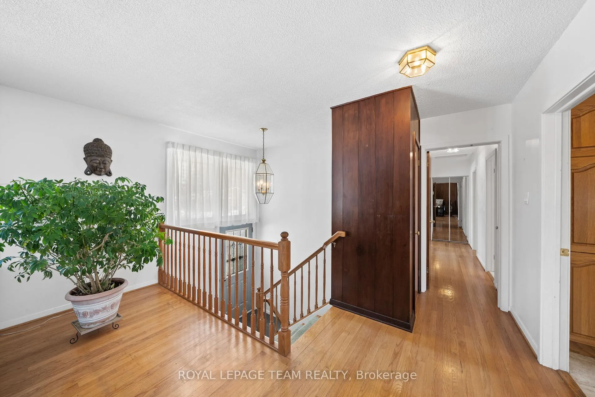 Photo 4 of 808 Nicholson Avenue, Ottawa, Mooneys Bay/Riverside Park — HOMEH
