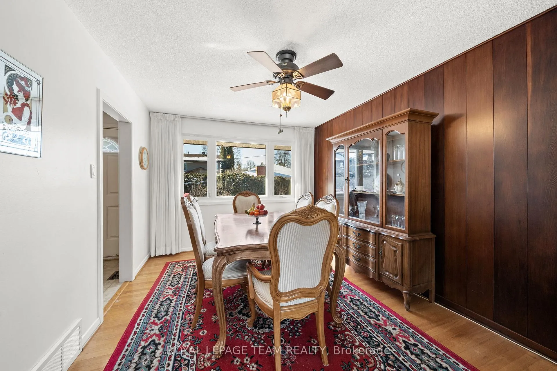 Photo 7 of 808 Nicholson Avenue, Ottawa, Mooneys Bay/Riverside Park — HOMEH