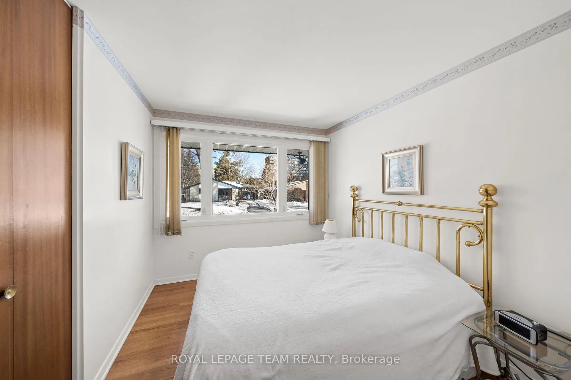 Photo 17 of 808 Nicholson Avenue, Ottawa, Mooneys Bay/Riverside Park — HOMEH
