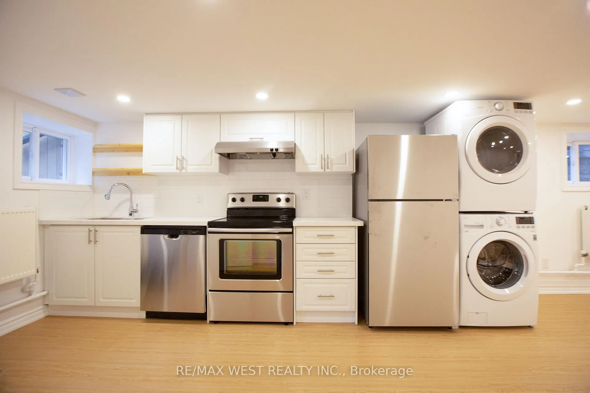 Photo 2 of Unit Lower, 16 Maynard Avenue, Toronto, South Parkdale — HOMEH