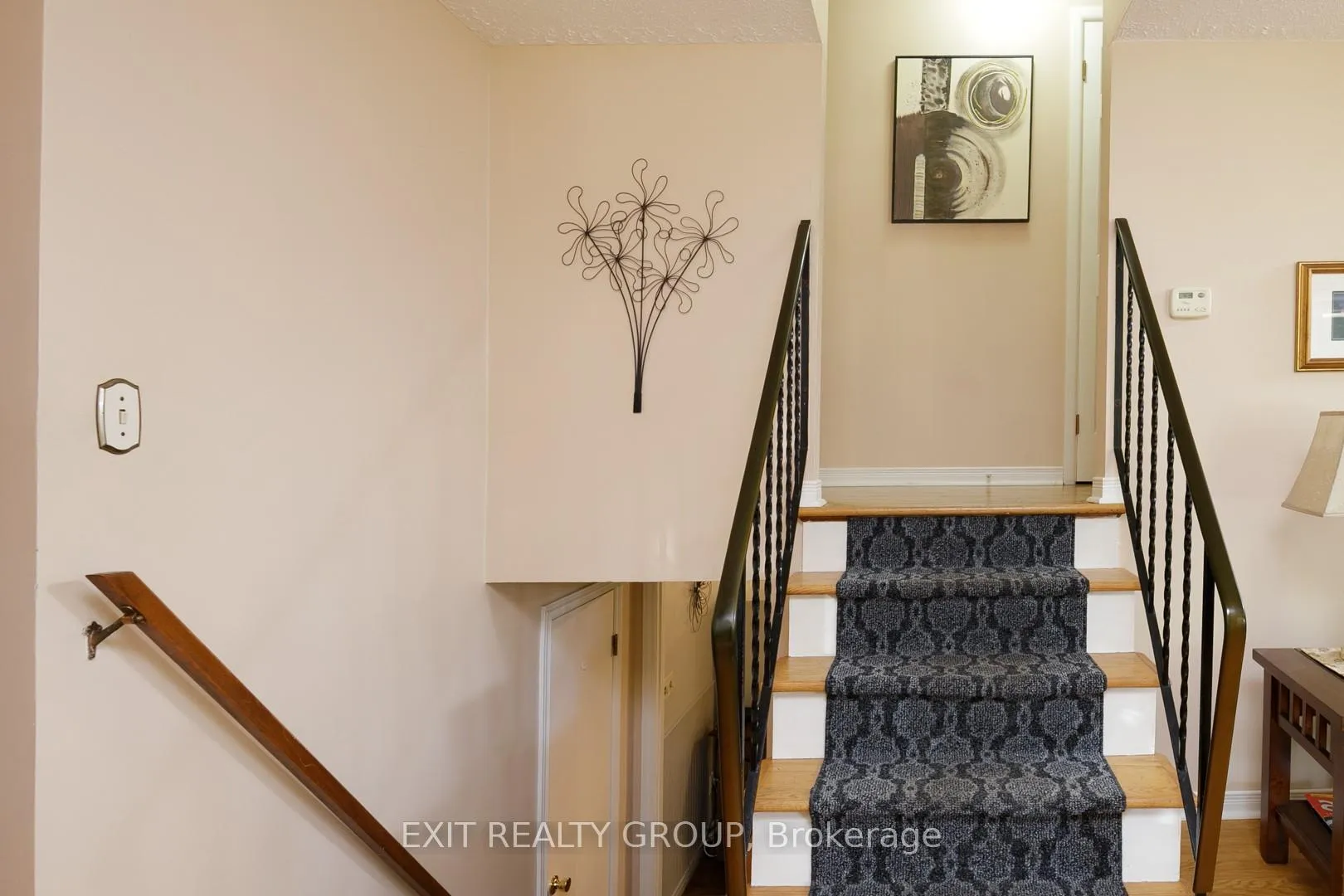 Photo 12 of 31 Lexington Crescent, Belleville, Belleville Ward — HOMEH