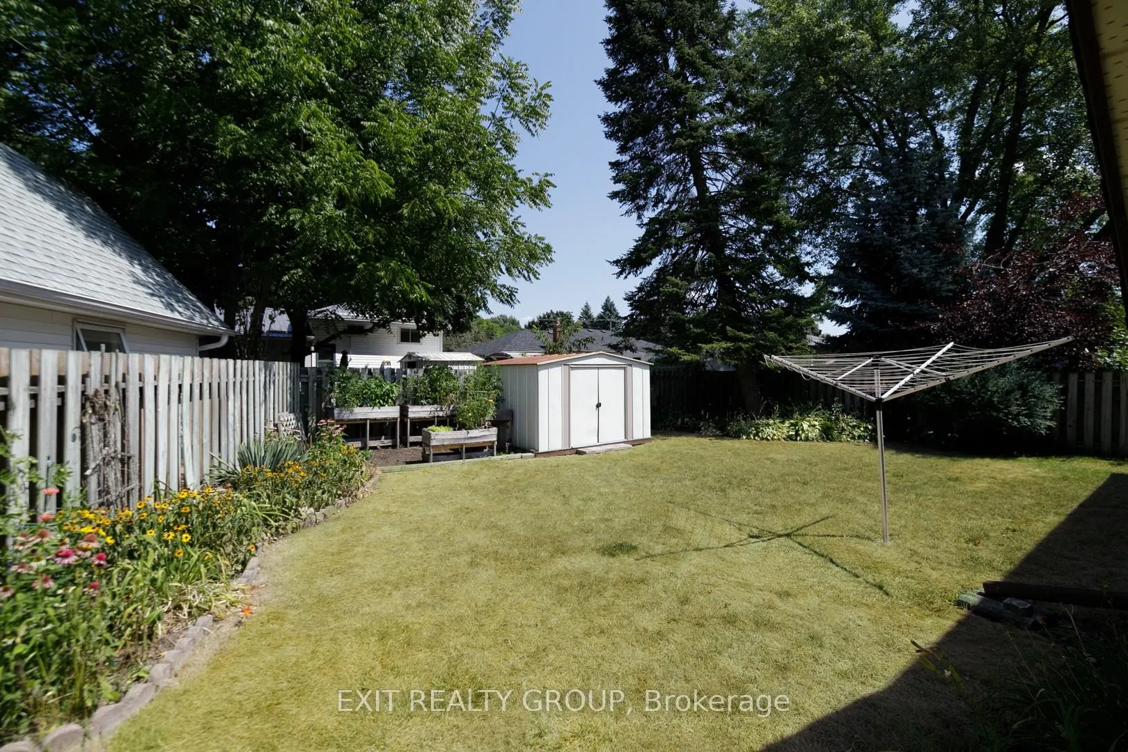 Photo 26 of 31 Lexington Crescent, Belleville, Belleville Ward — HOMEH
