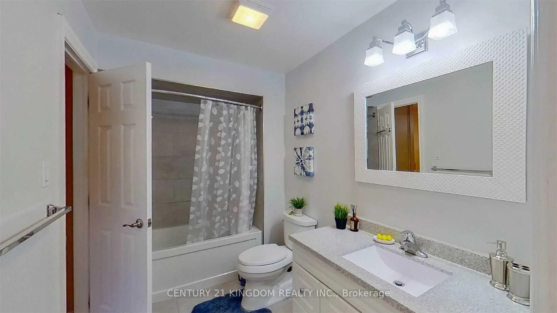 Photo 5 of Unit MAIN, 30 Goldring Drive E, Whitby, Lynde Creek — HOMEH
