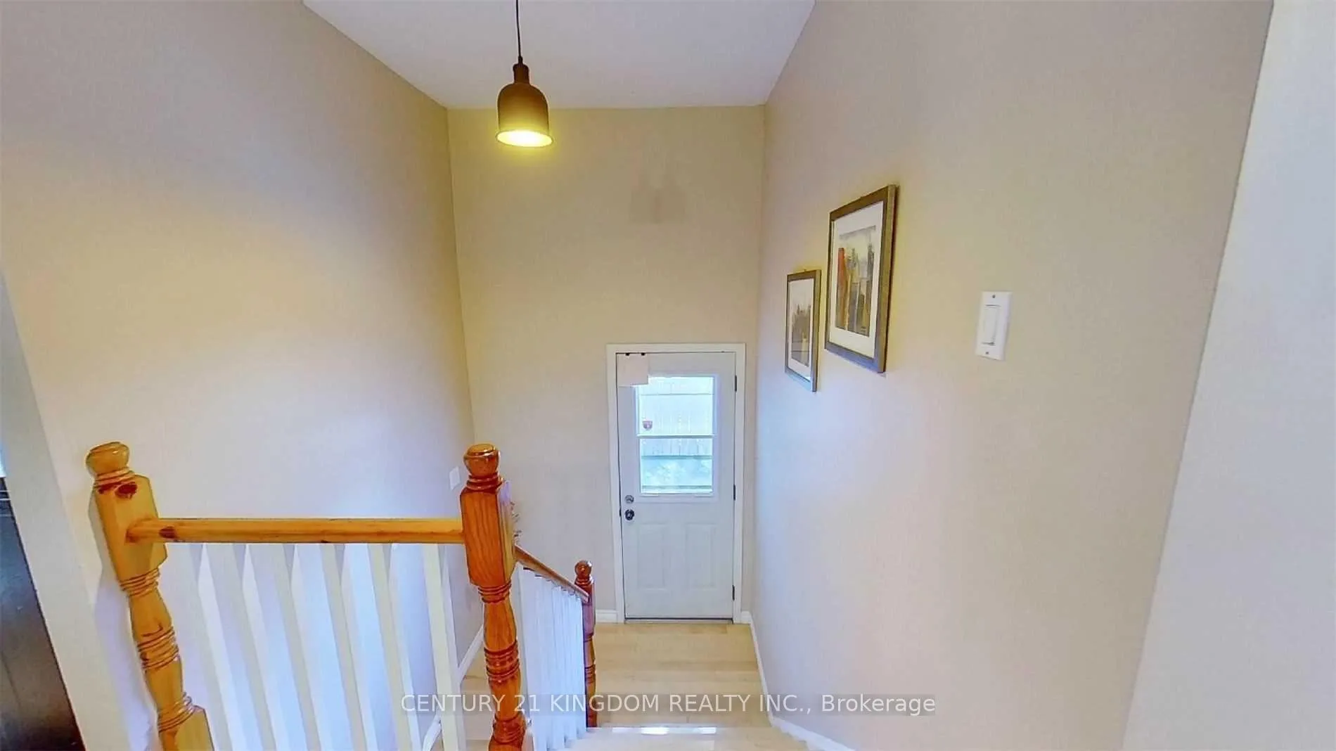 Photo 10 of Unit MAIN, 30 Goldring Drive E, Whitby, Lynde Creek — HOMEH