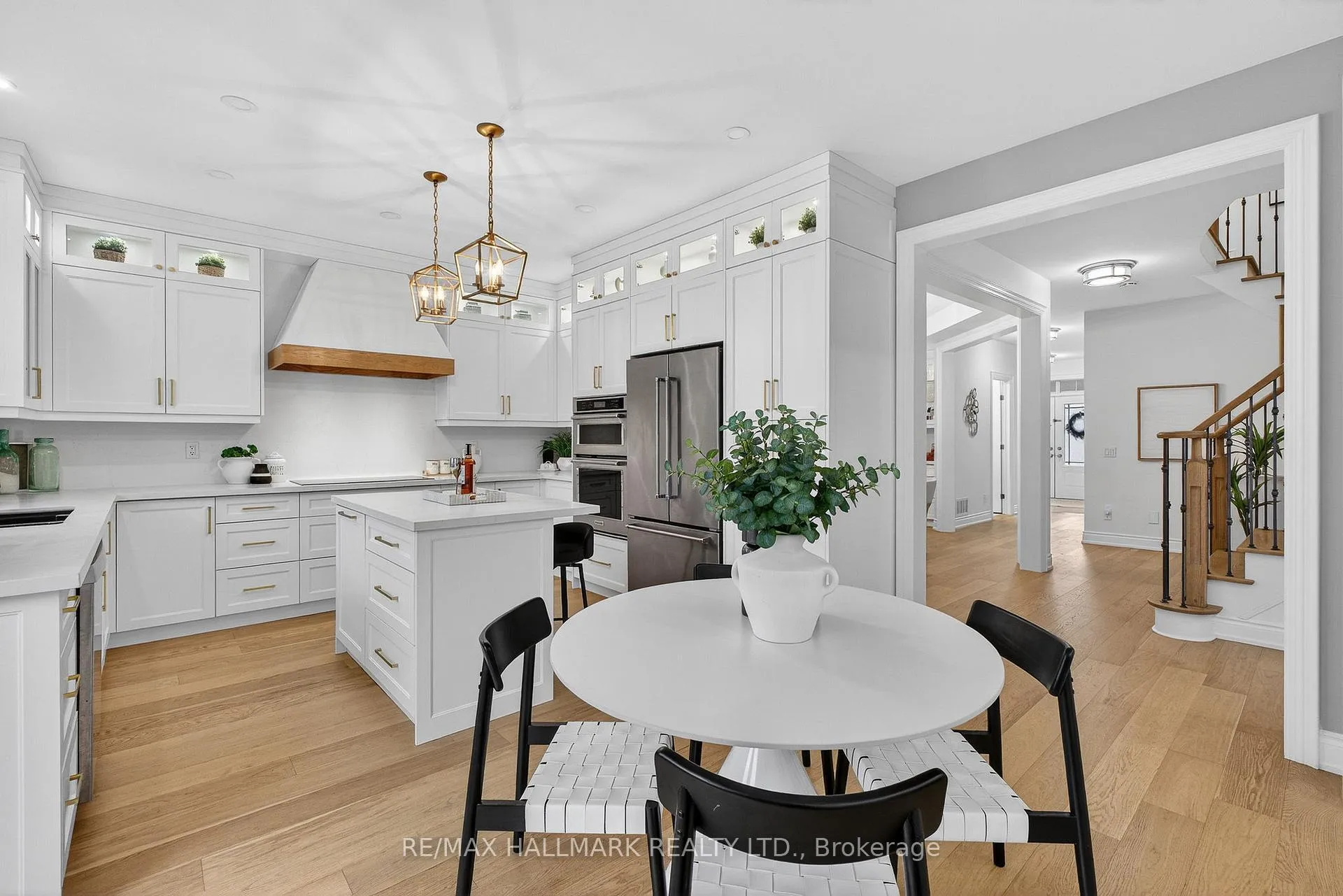 Photo 14 of 23 Wardlaw Place, Vaughan, Vellore Village — HOMEH