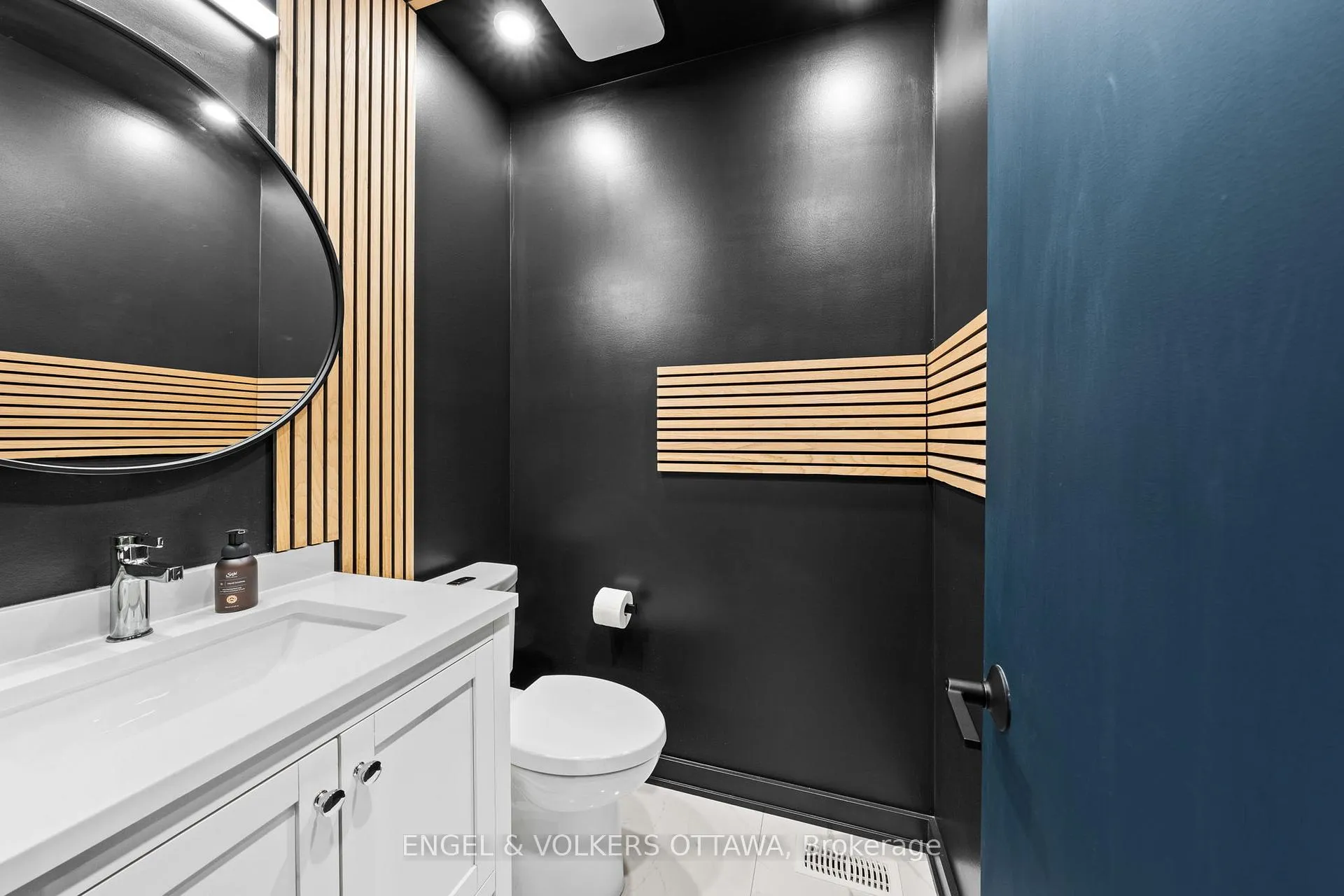 Photo 4 of 250 Shuttleworth Drive, Ottawa, Leitrim — HOMEH