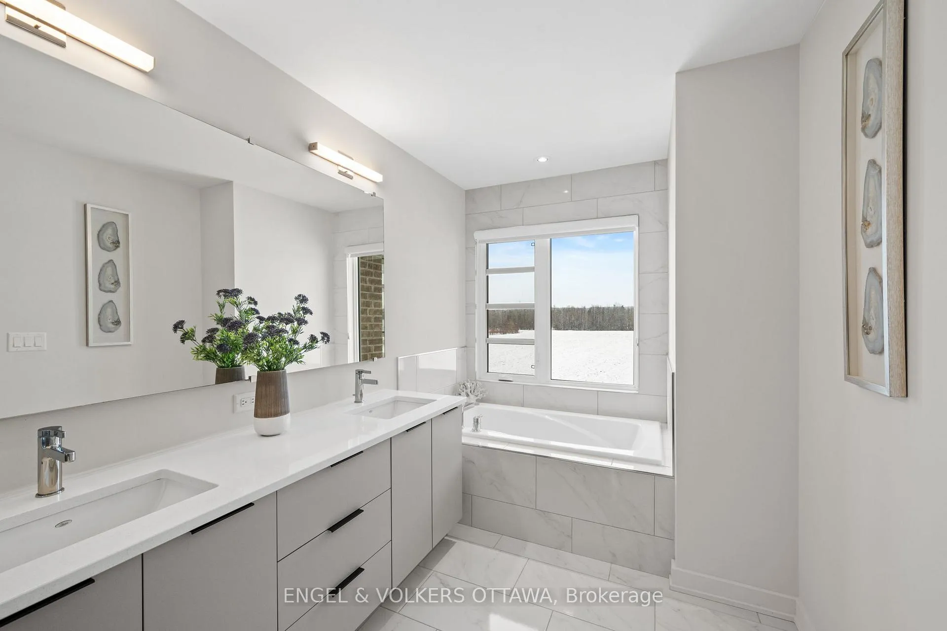 Photo 21 of 250 Shuttleworth Drive, Ottawa, Leitrim — HOMEH