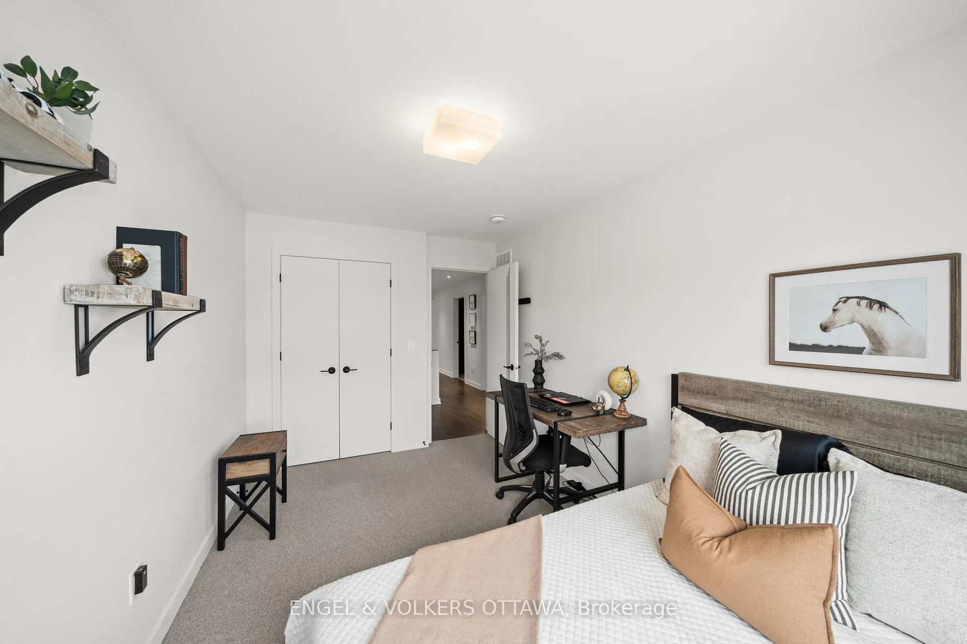Photo 24 of 250 Shuttleworth Drive, Ottawa, Leitrim — HOMEH
