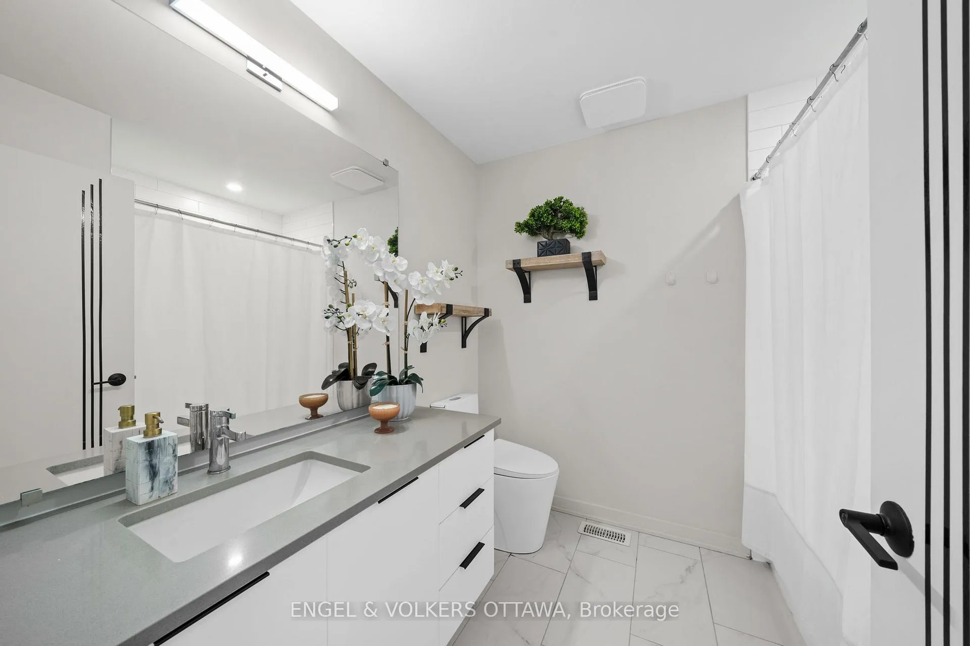 Photo 27 of 250 Shuttleworth Drive, Ottawa, Leitrim — HOMEH