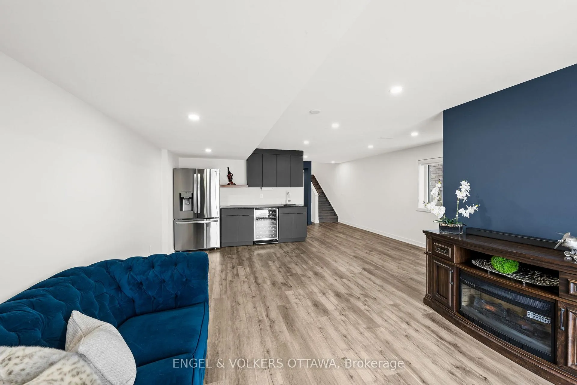 Photo 30 of 250 Shuttleworth Drive, Ottawa, Leitrim — HOMEH